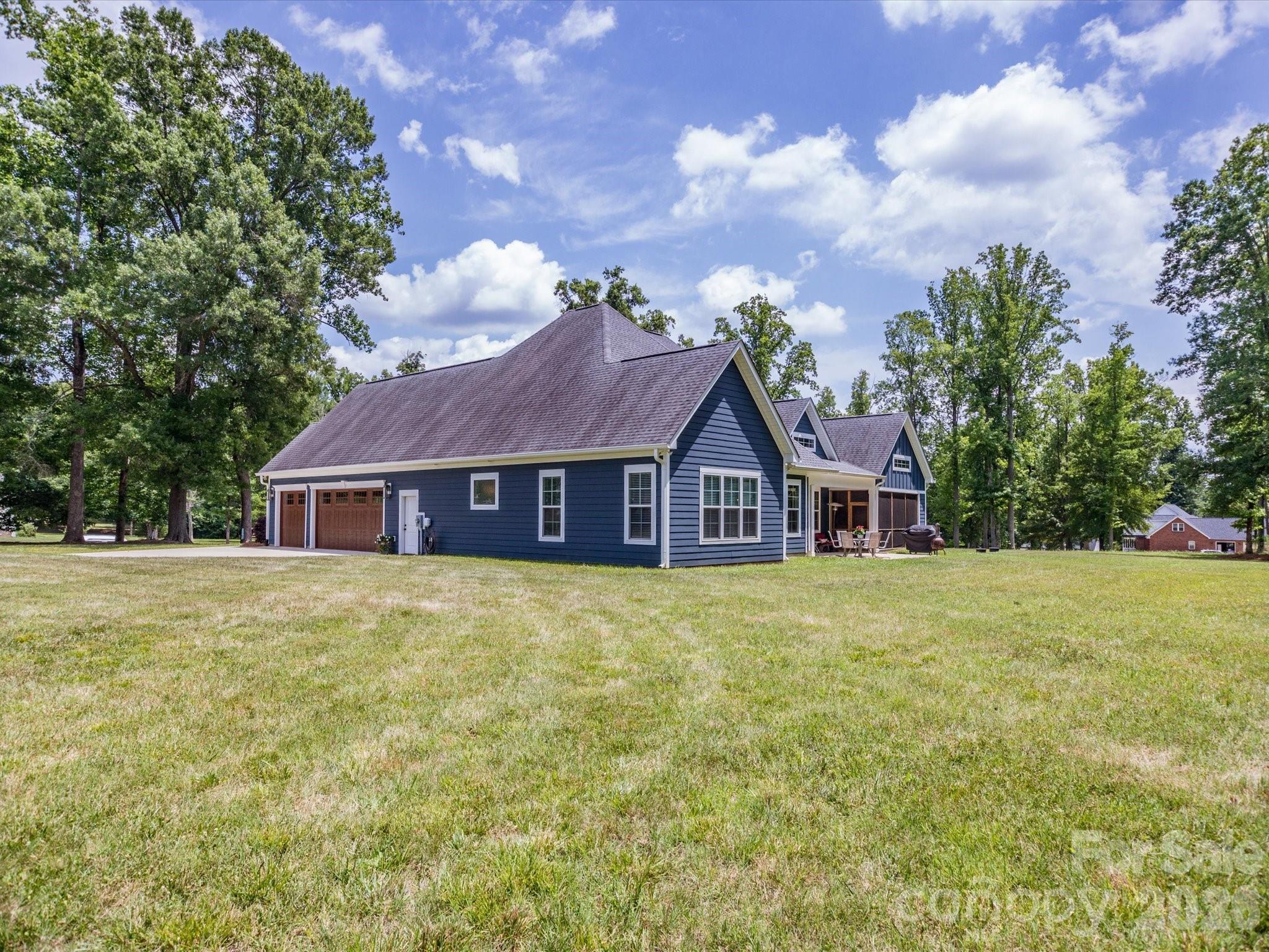 198 Carters Farm Drive — Statesville