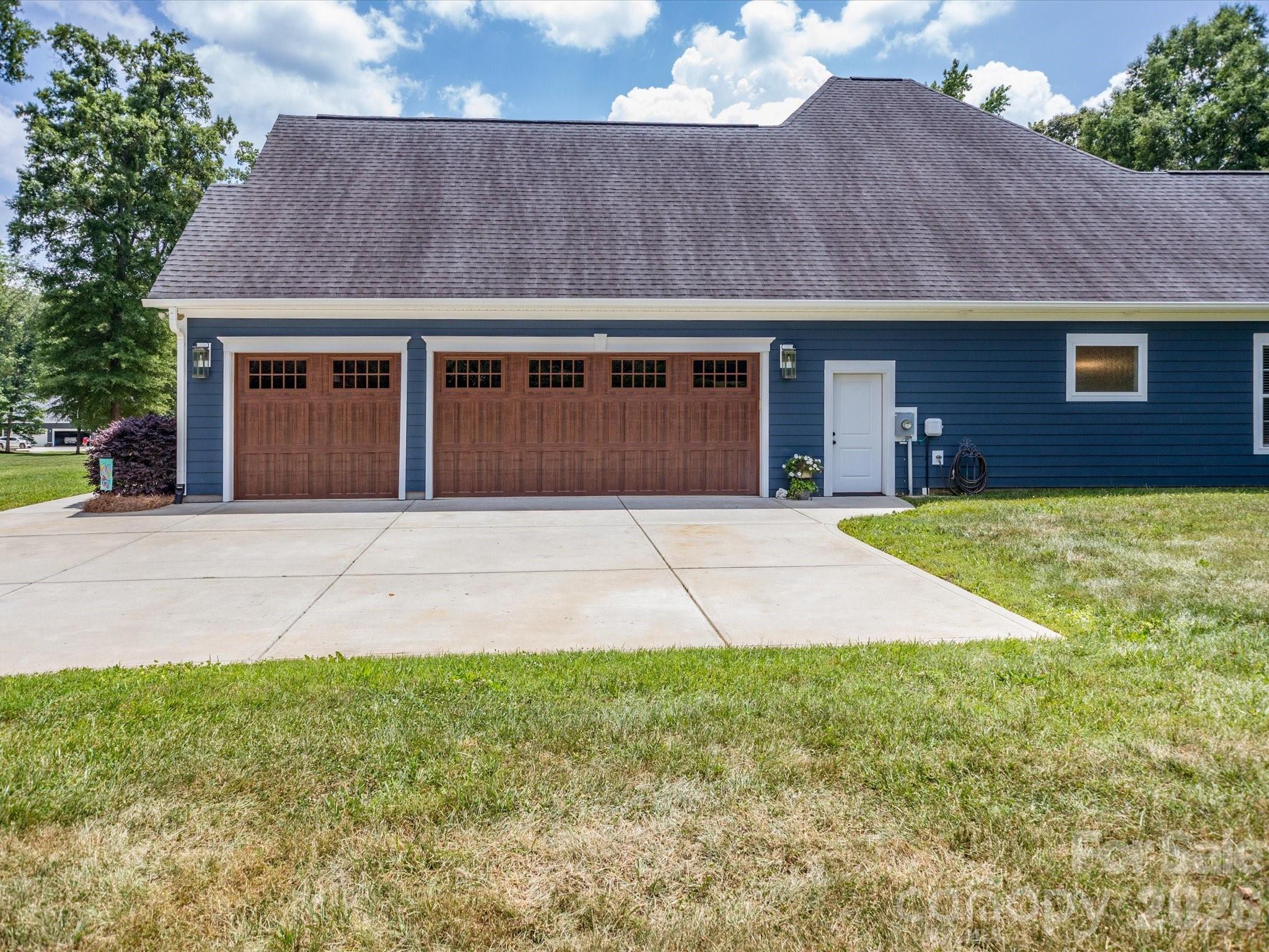 198 Carters Farm Drive — Statesville