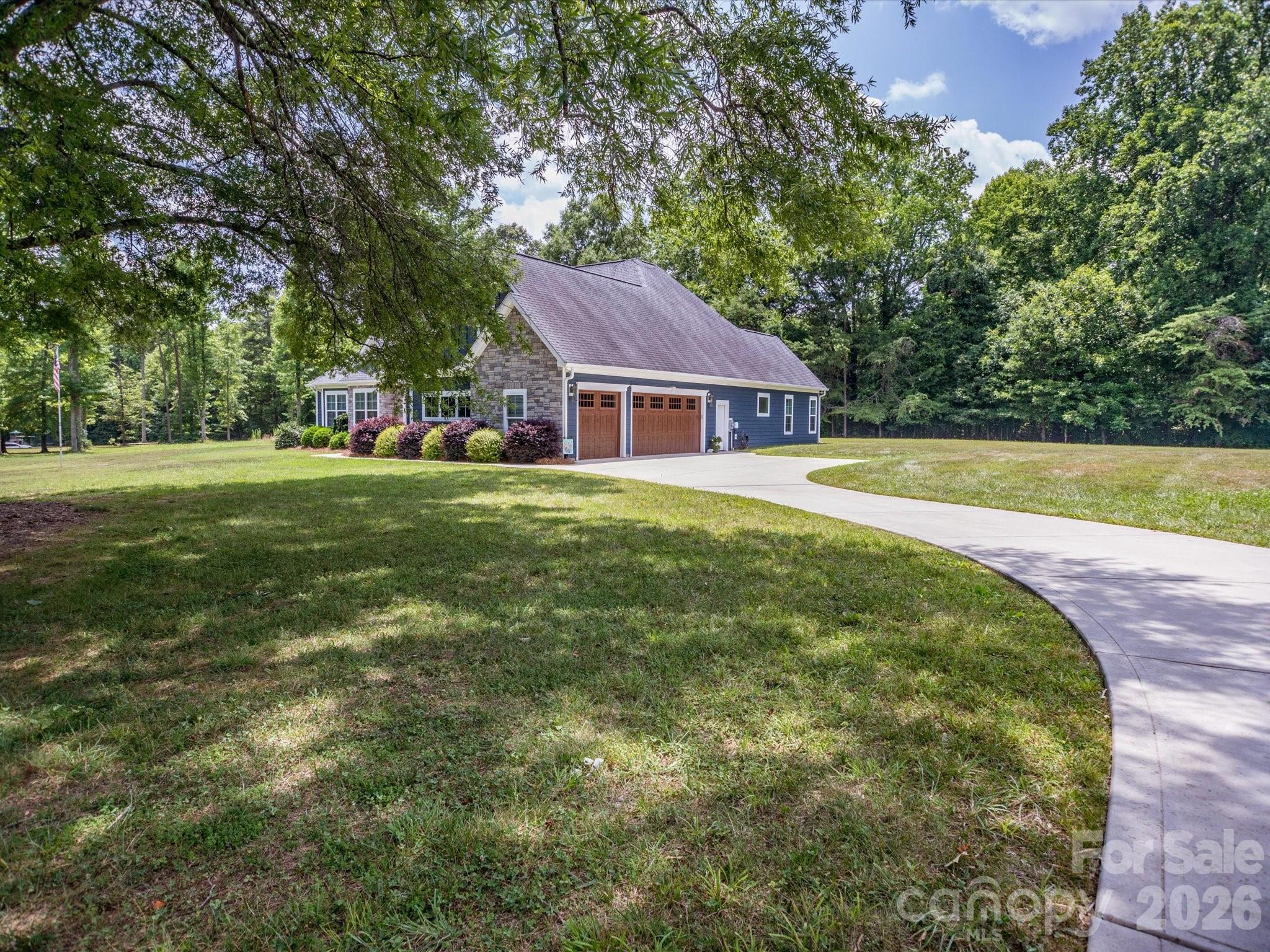198 Carters Farm Drive — Statesville