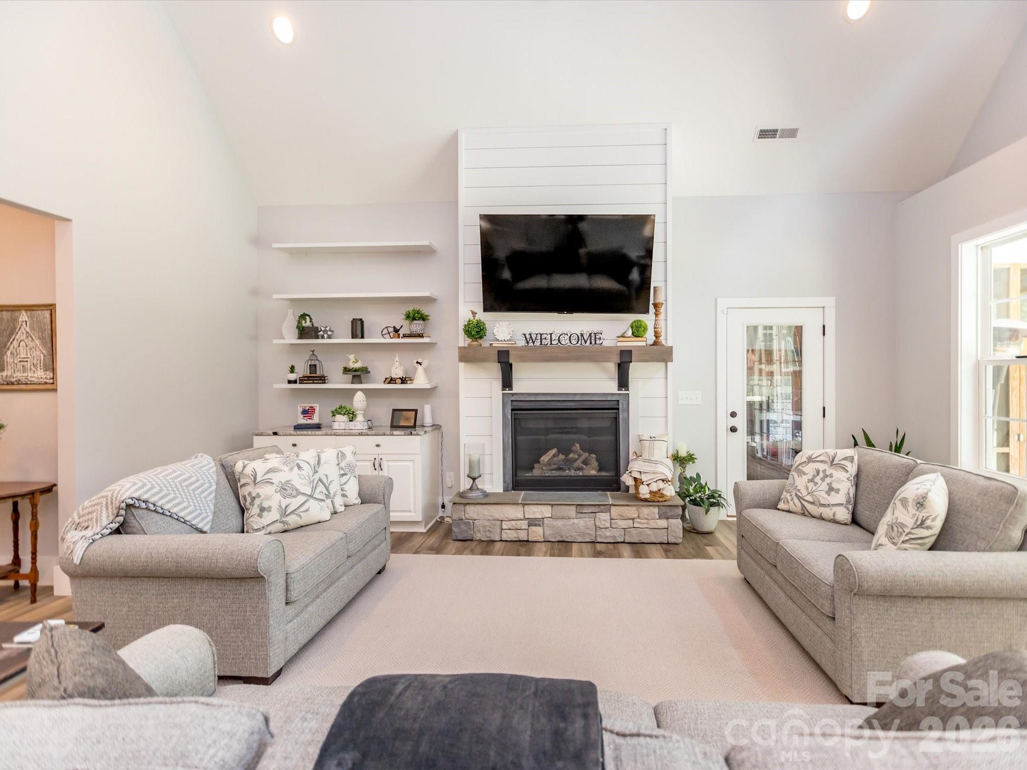 198 Carters Farm Drive — Statesville