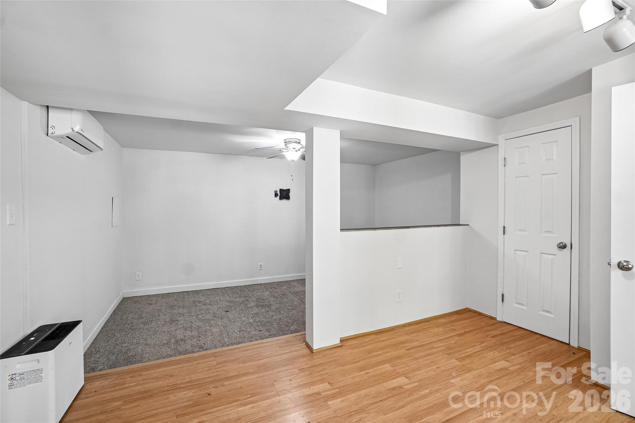 51 Wake Robin Way — Asheville
