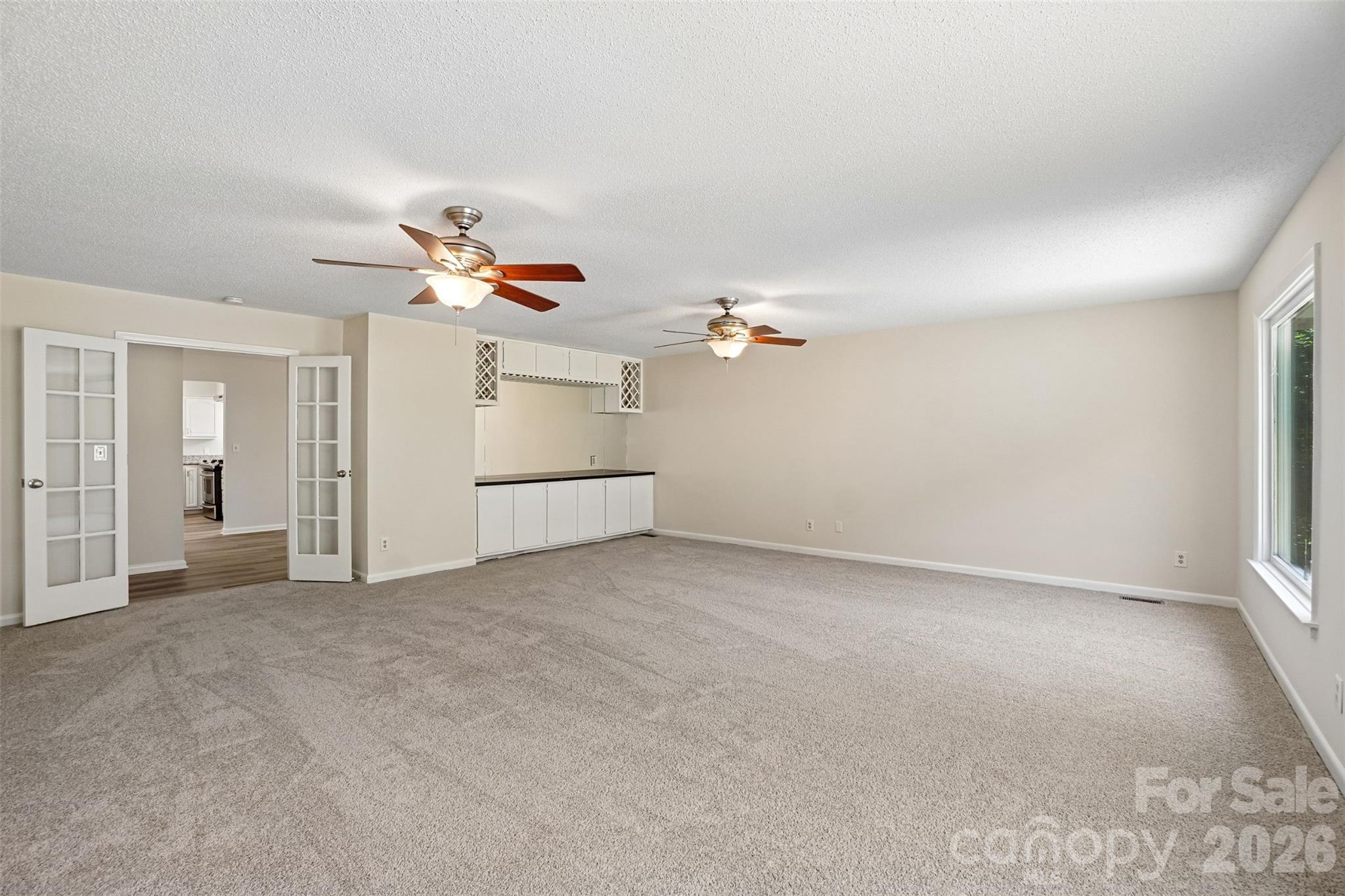 51 Wake Robin Way — Asheville