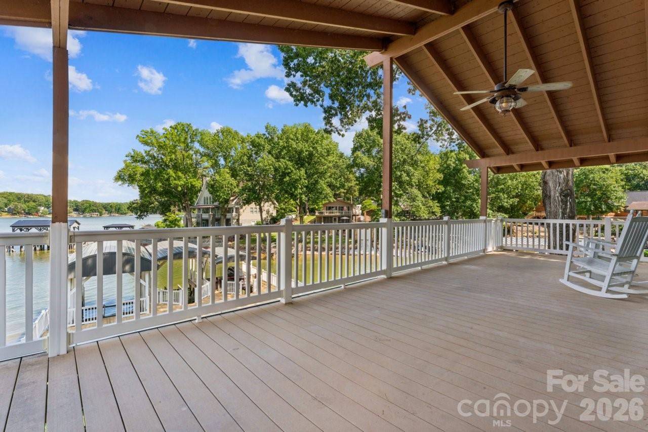 918 Pinehaven Drive — New London