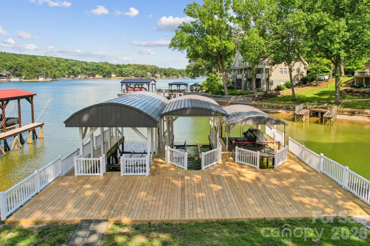 918 Pinehaven Drive — New London