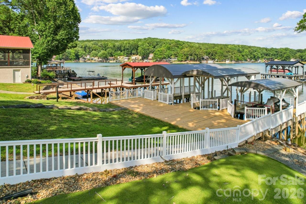 918 Pinehaven Drive — New London