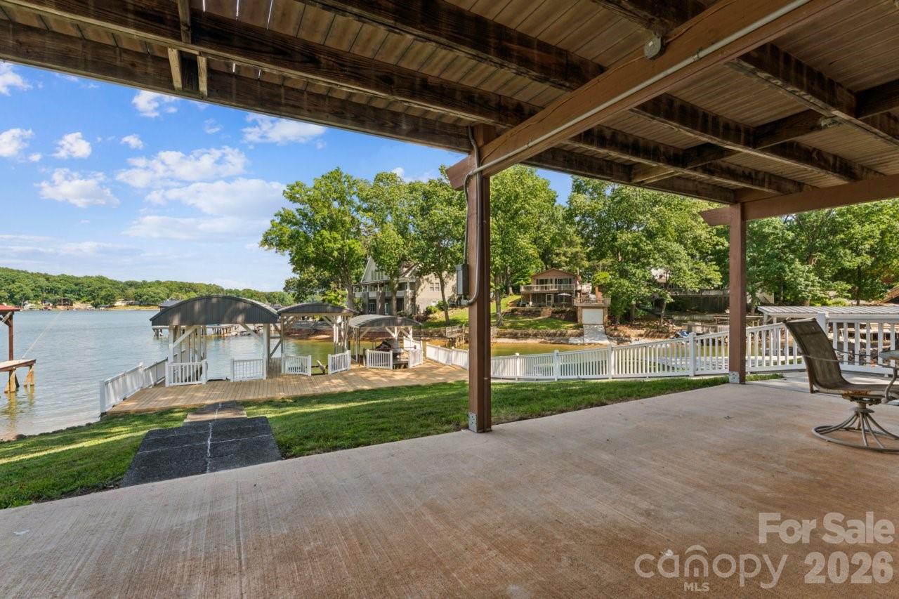 918 Pinehaven Drive — New London