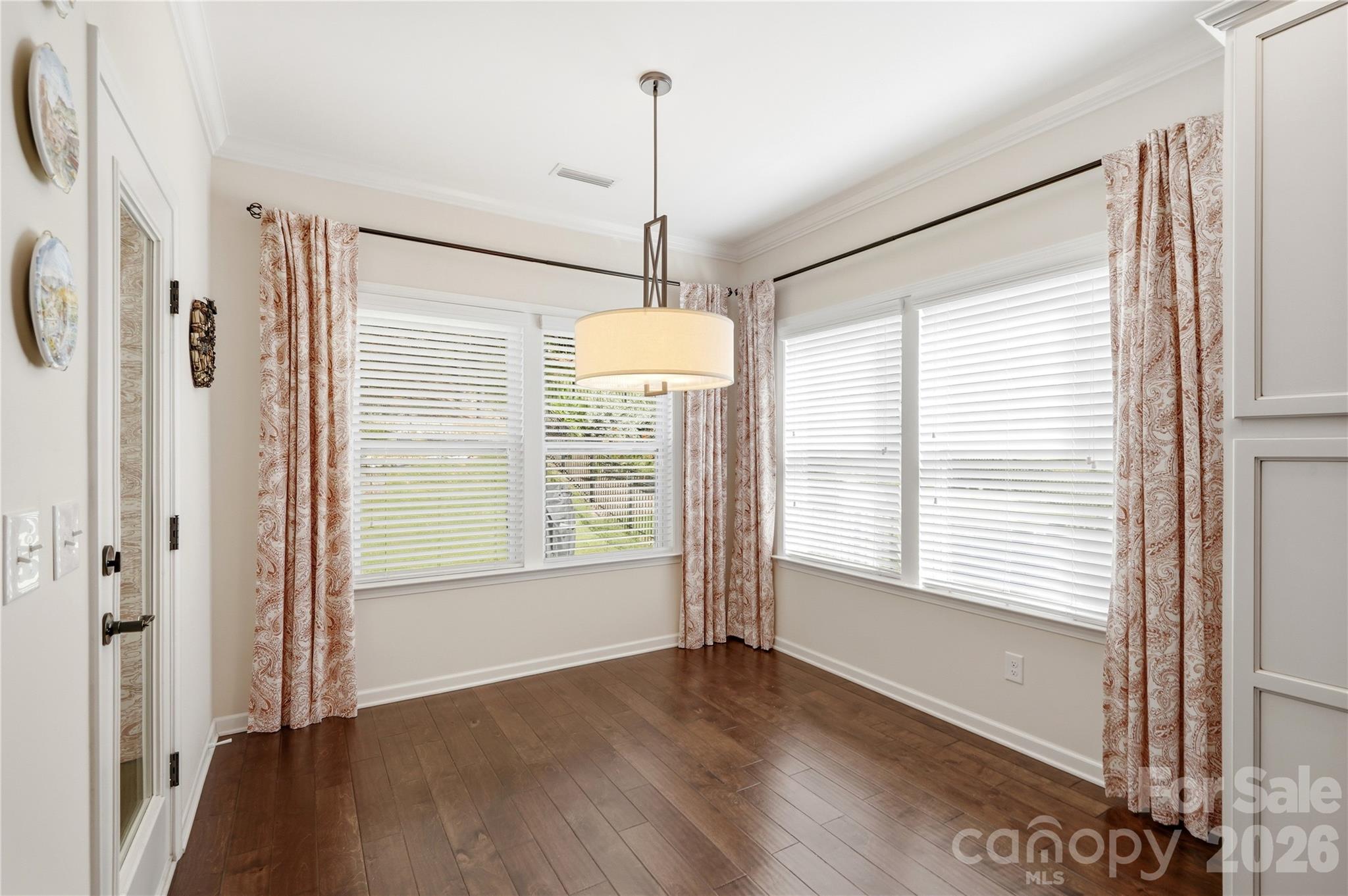 1874 Larkspur Way — Tega Cay