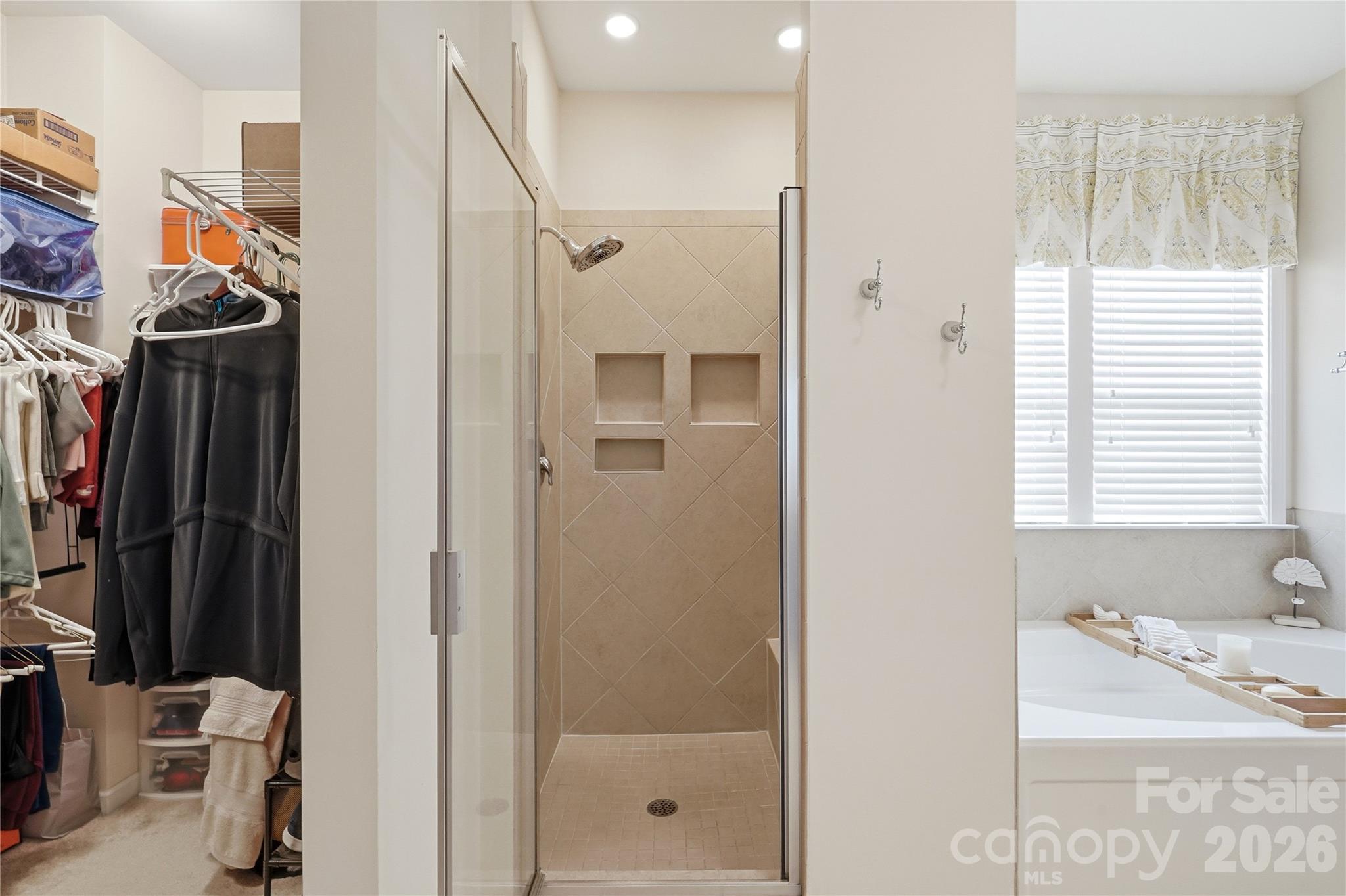 1874 Larkspur Way — Tega Cay