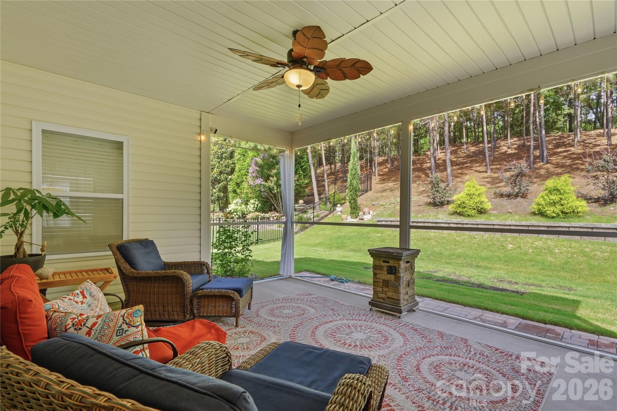 1874 Larkspur Way — Tega Cay