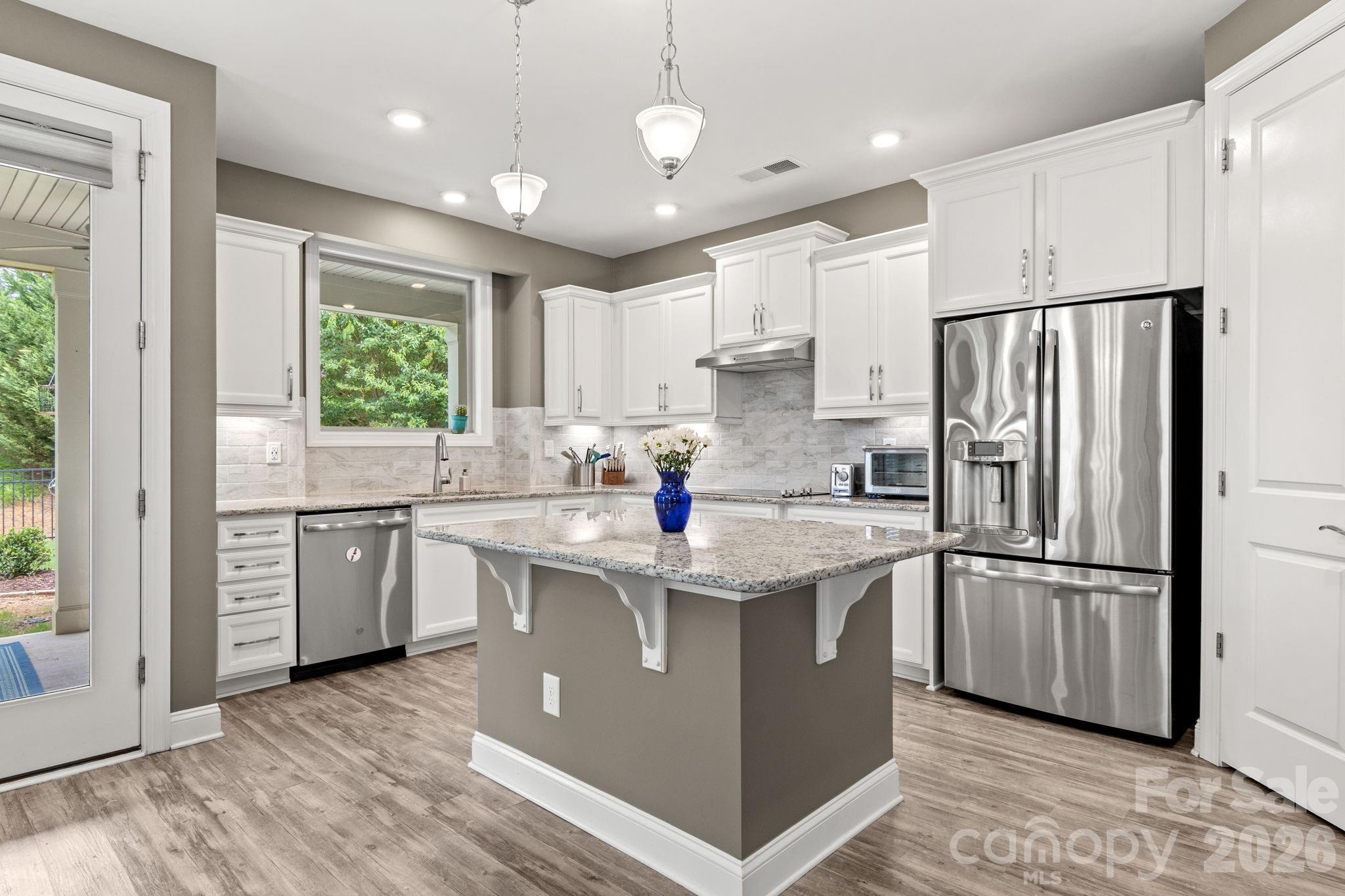 8416 Festival Way — Charlotte