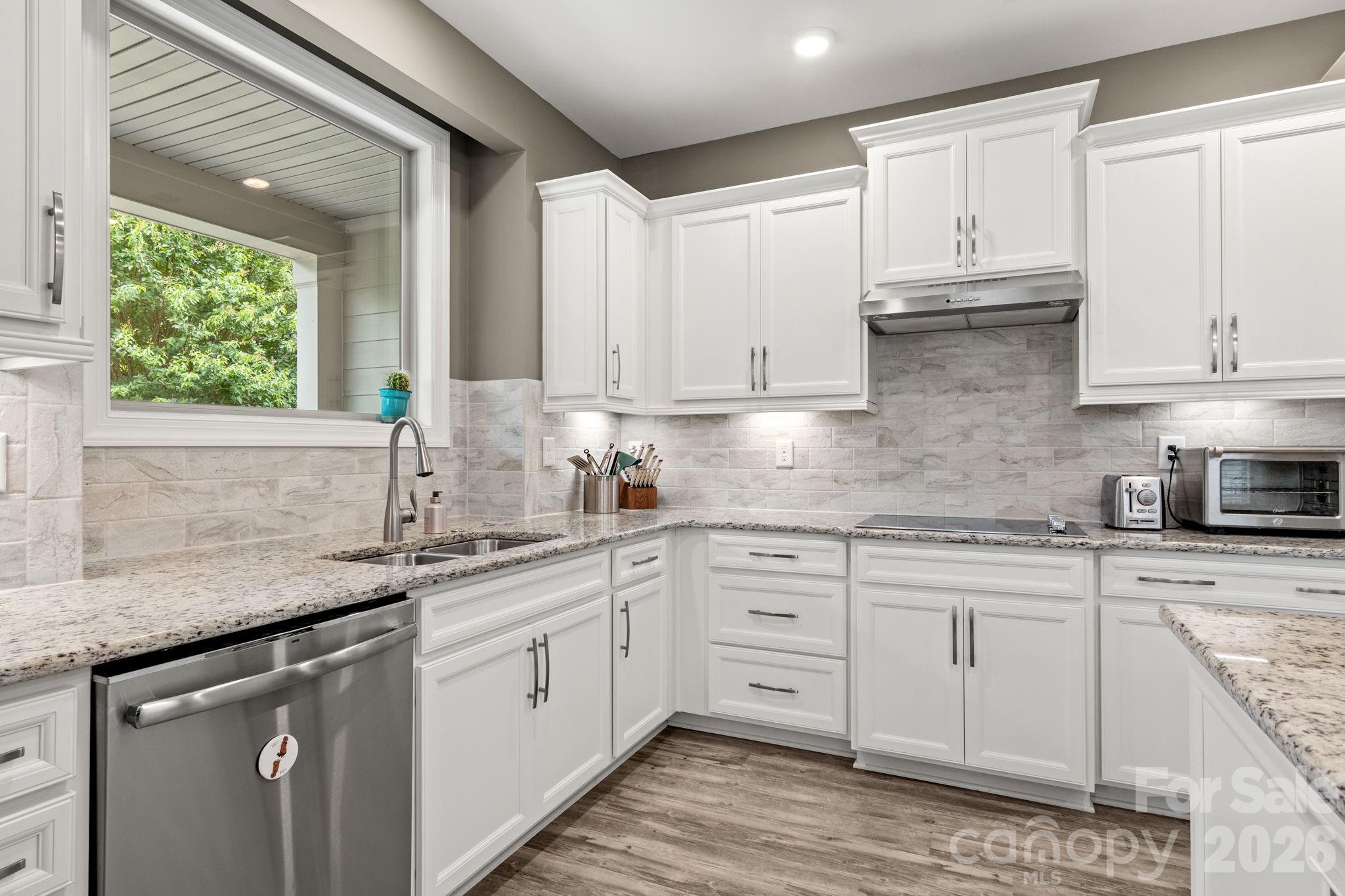 8416 Festival Way — Charlotte