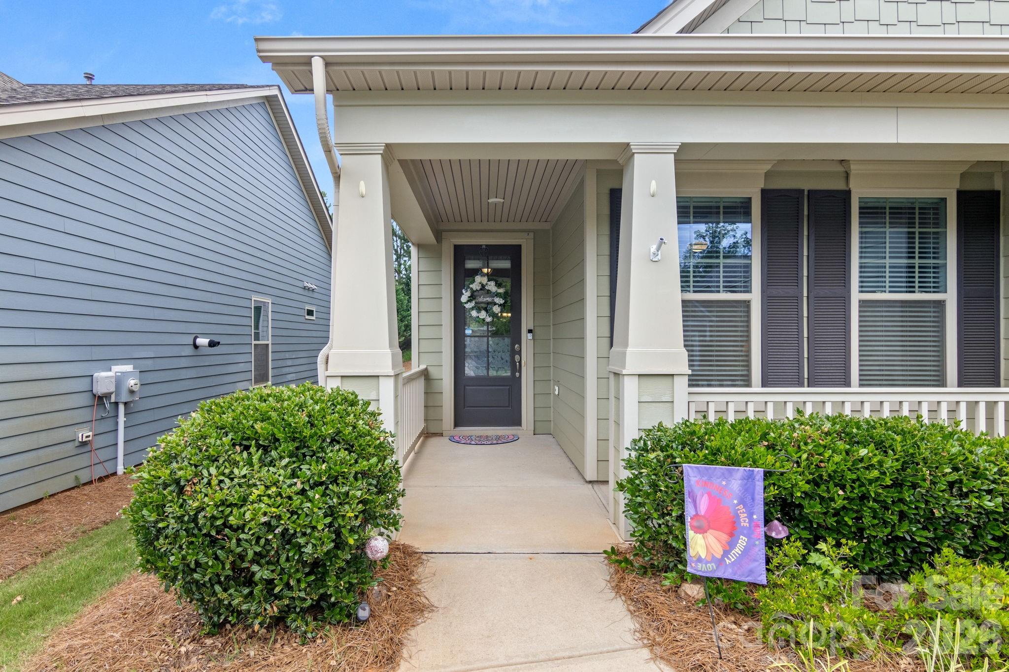 8416 Festival Way — Charlotte