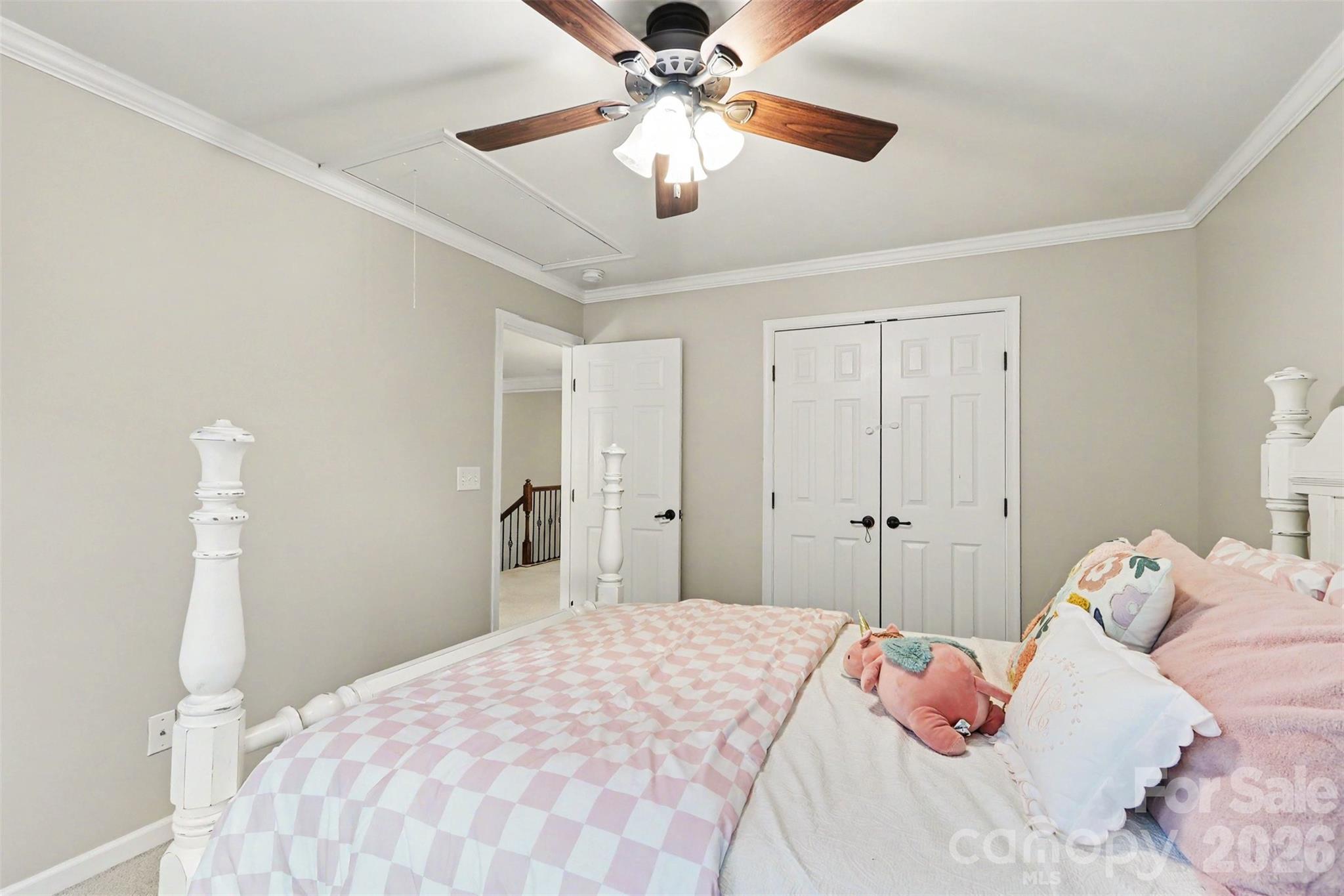 11830 Warfield Avenue — Huntersville