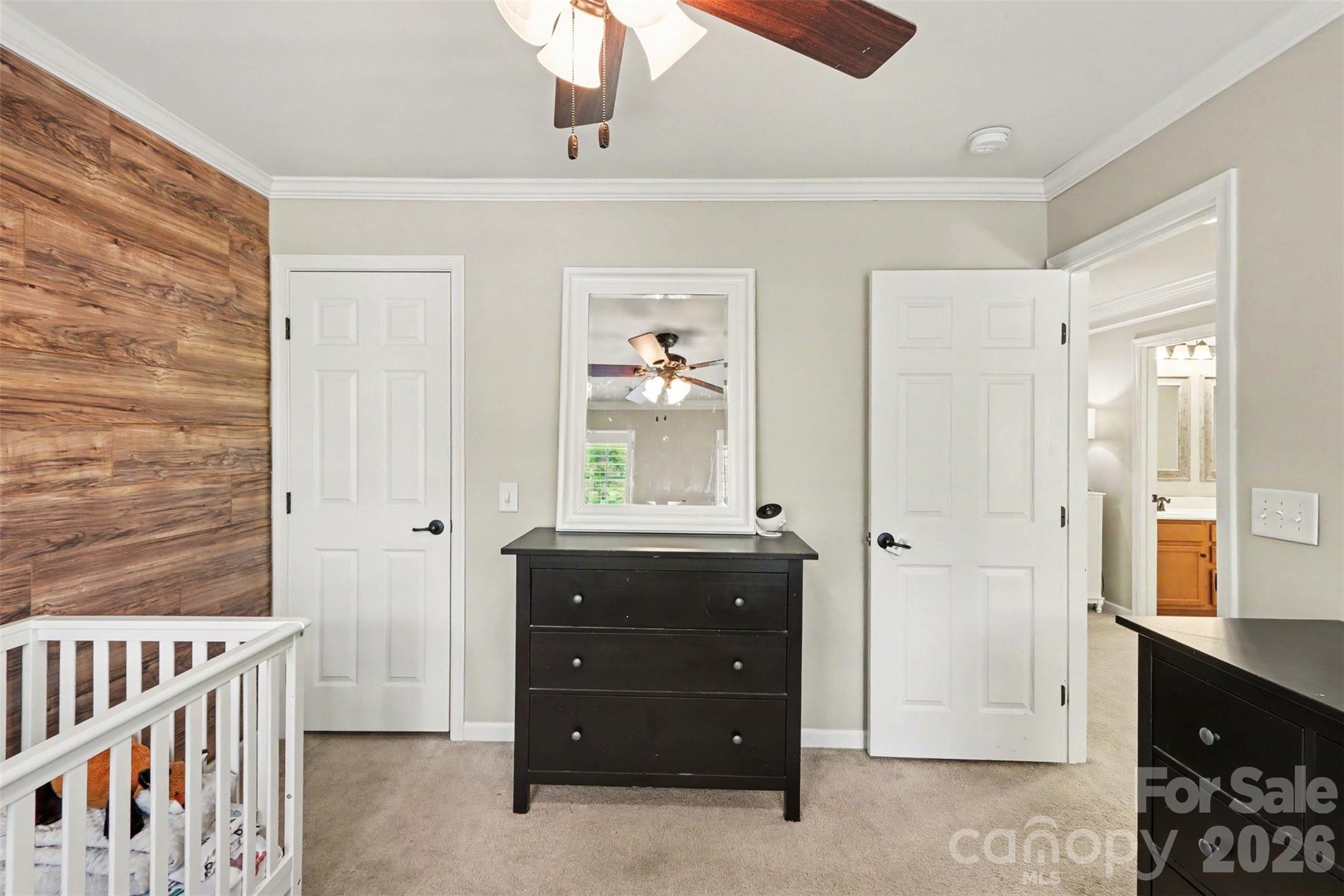 11830 Warfield Avenue — Huntersville