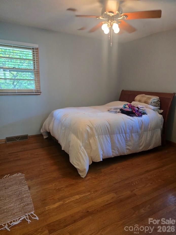 629 Willow Road — Hendersonville