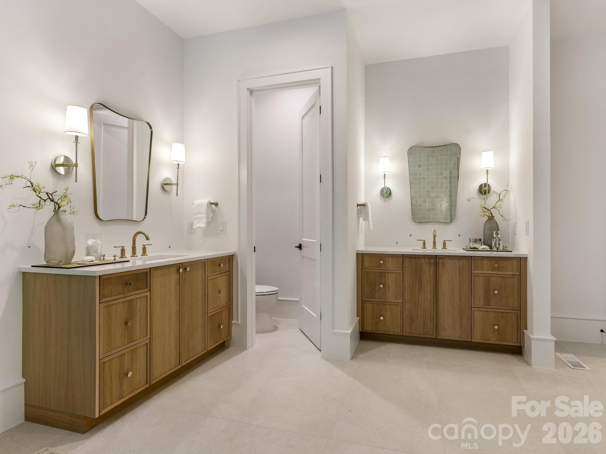 3240 Sunset Drive — Charlotte