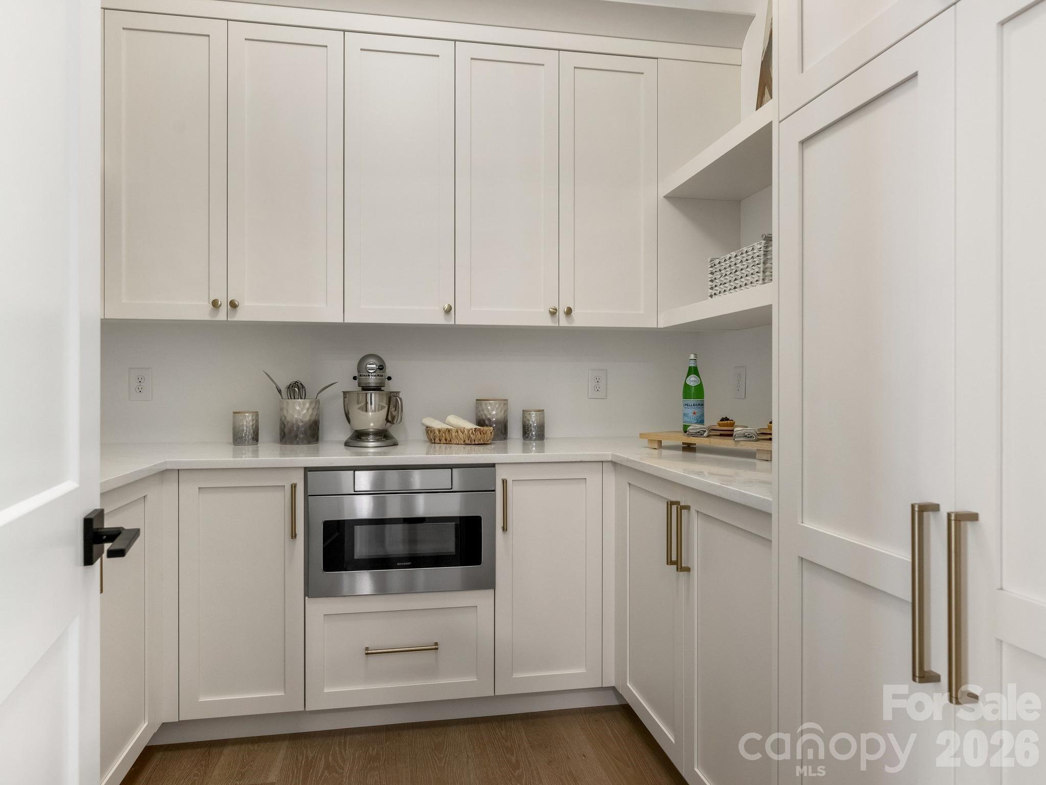 3240 Sunset Drive — Charlotte