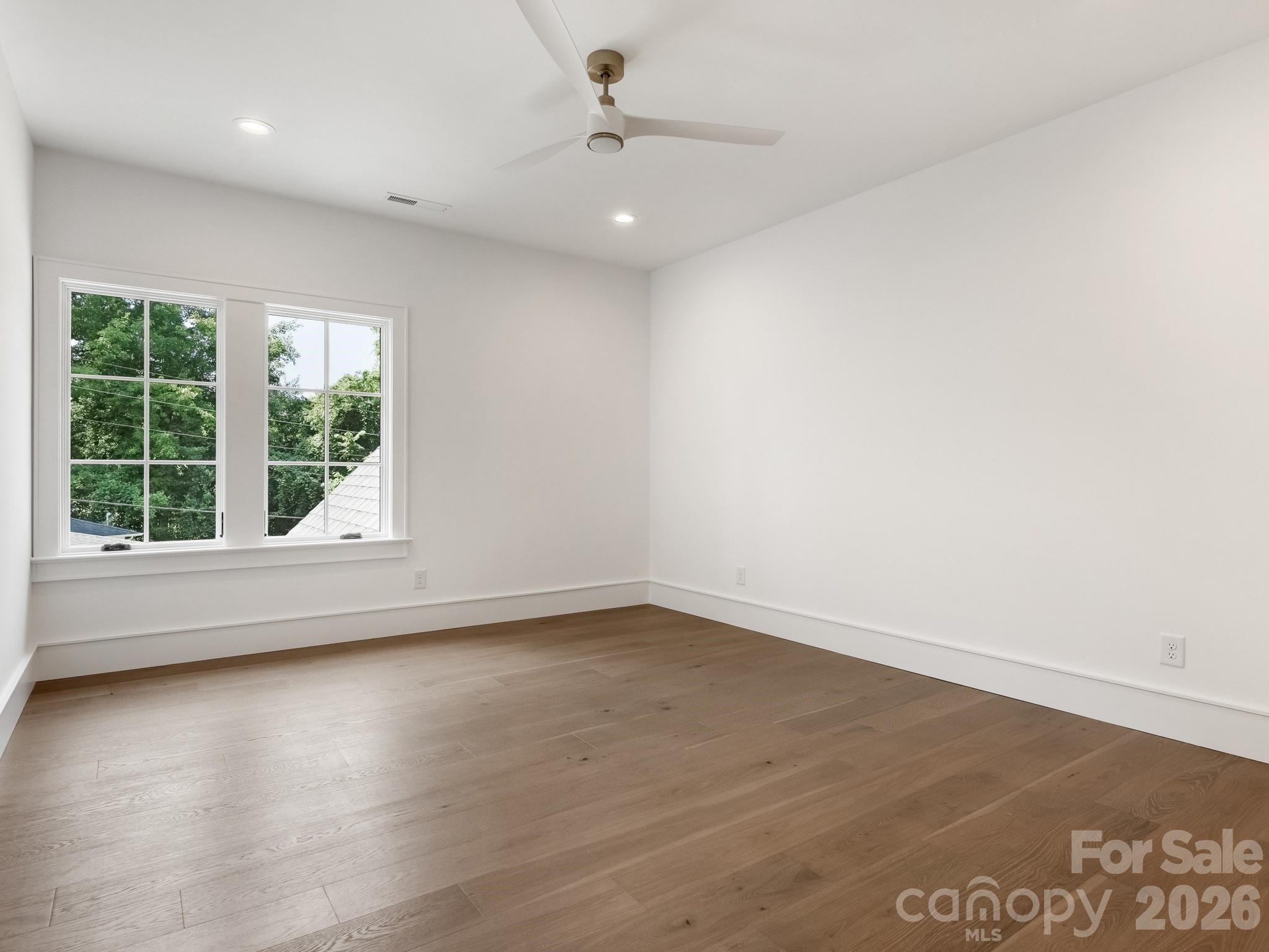 3240 Sunset Drive — Charlotte