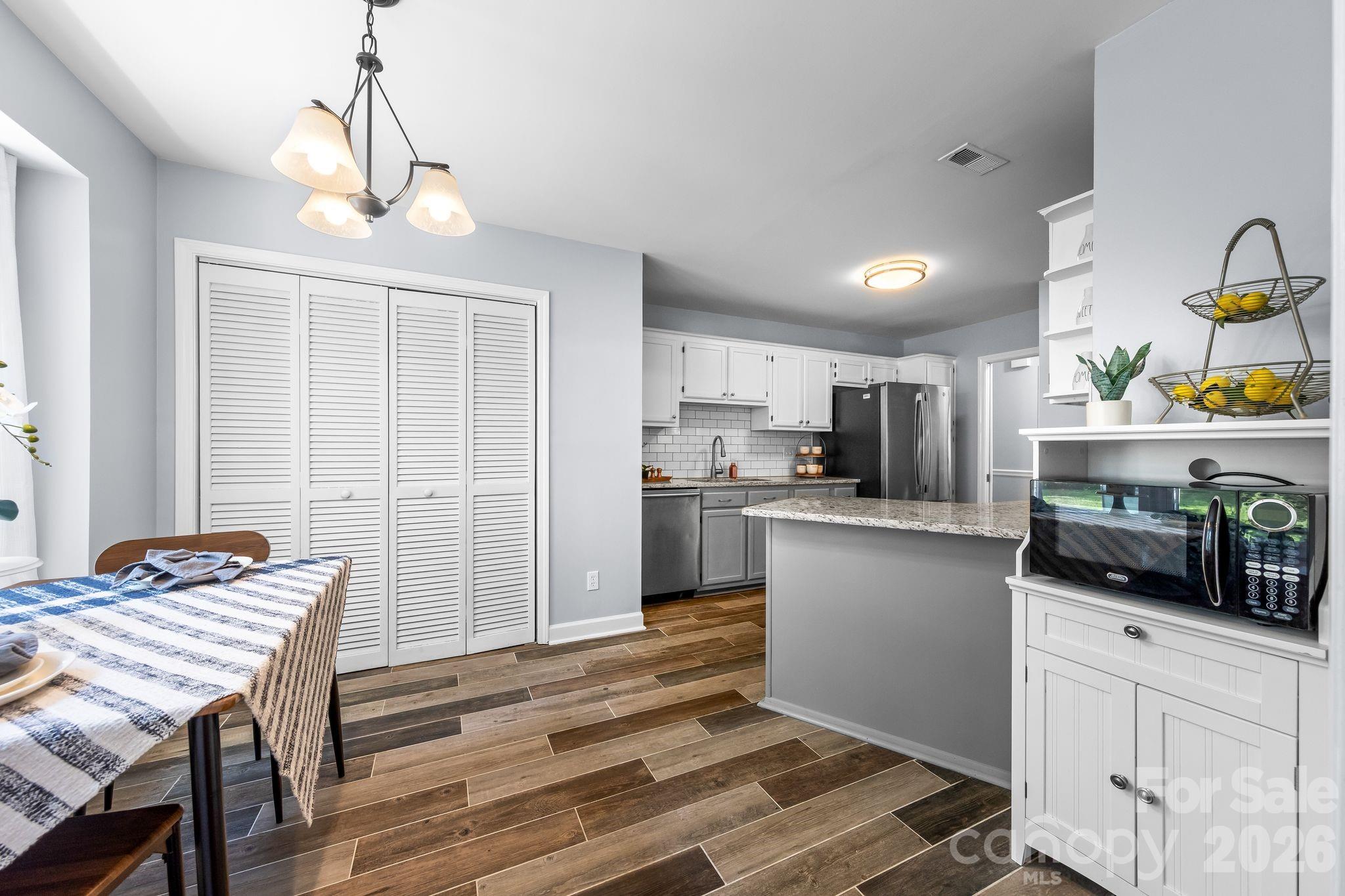 11232 Coachman Circle — Charlotte