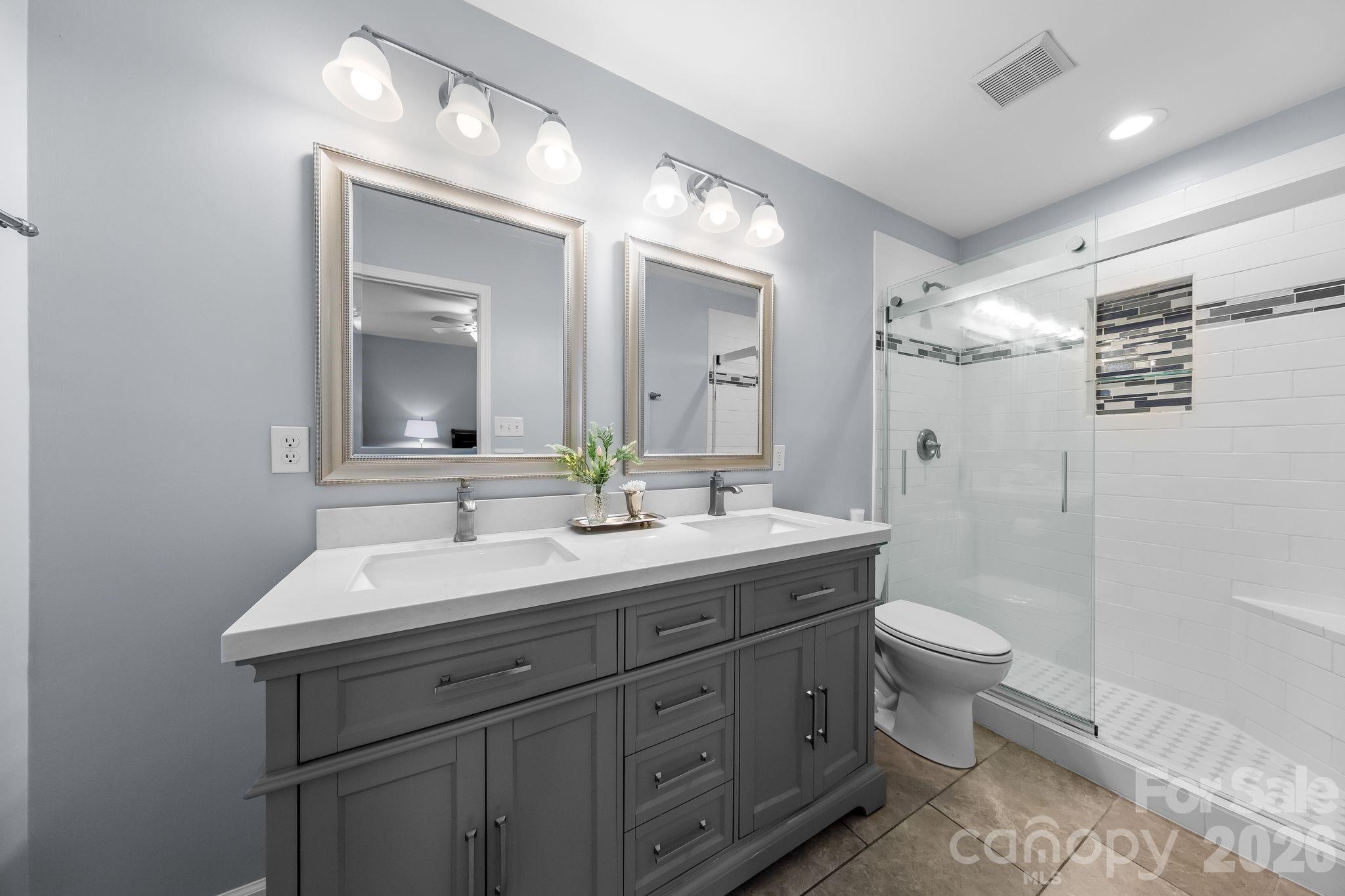 11232 Coachman Circle — Charlotte