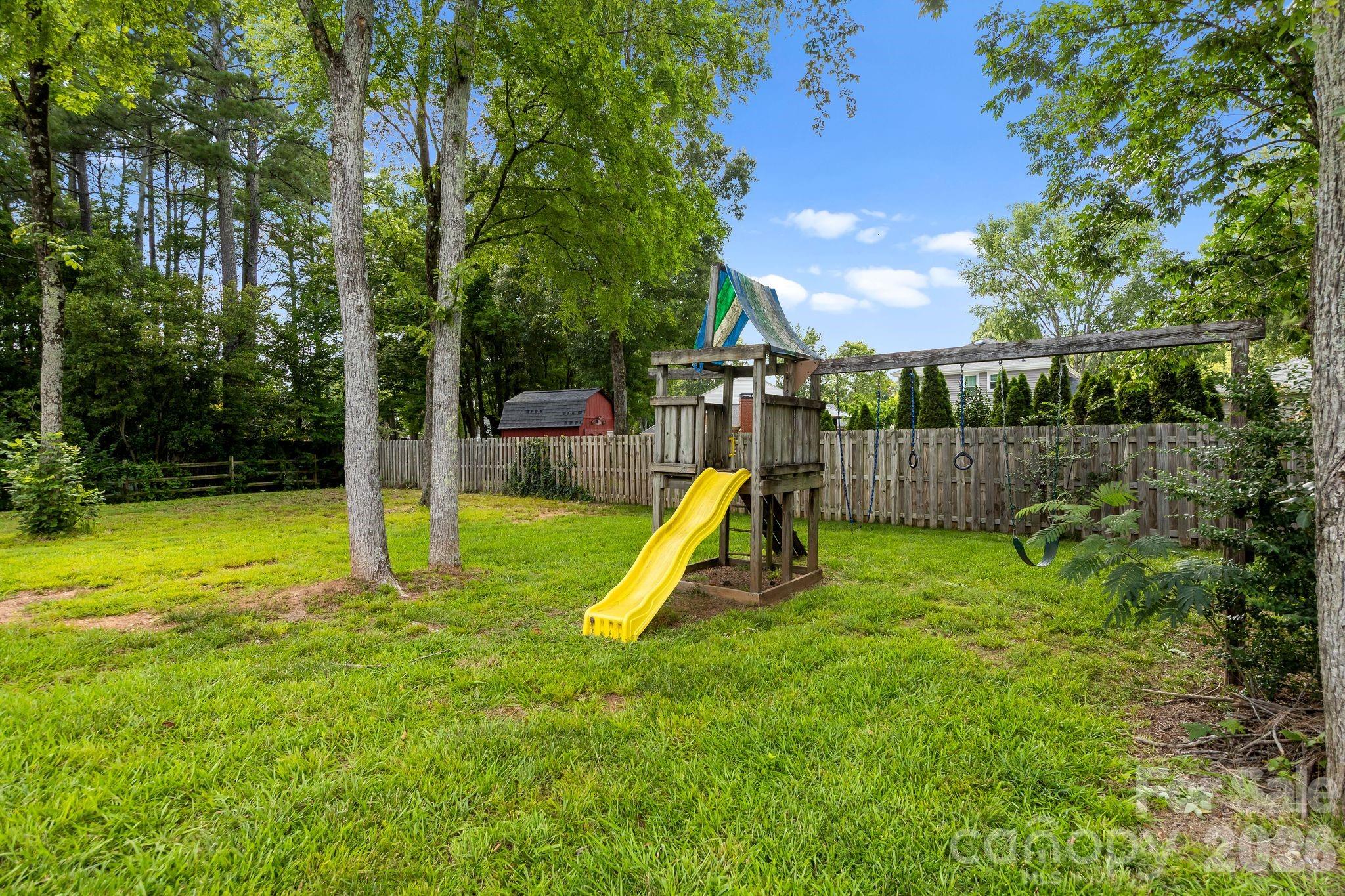 11232 Coachman Circle — Charlotte