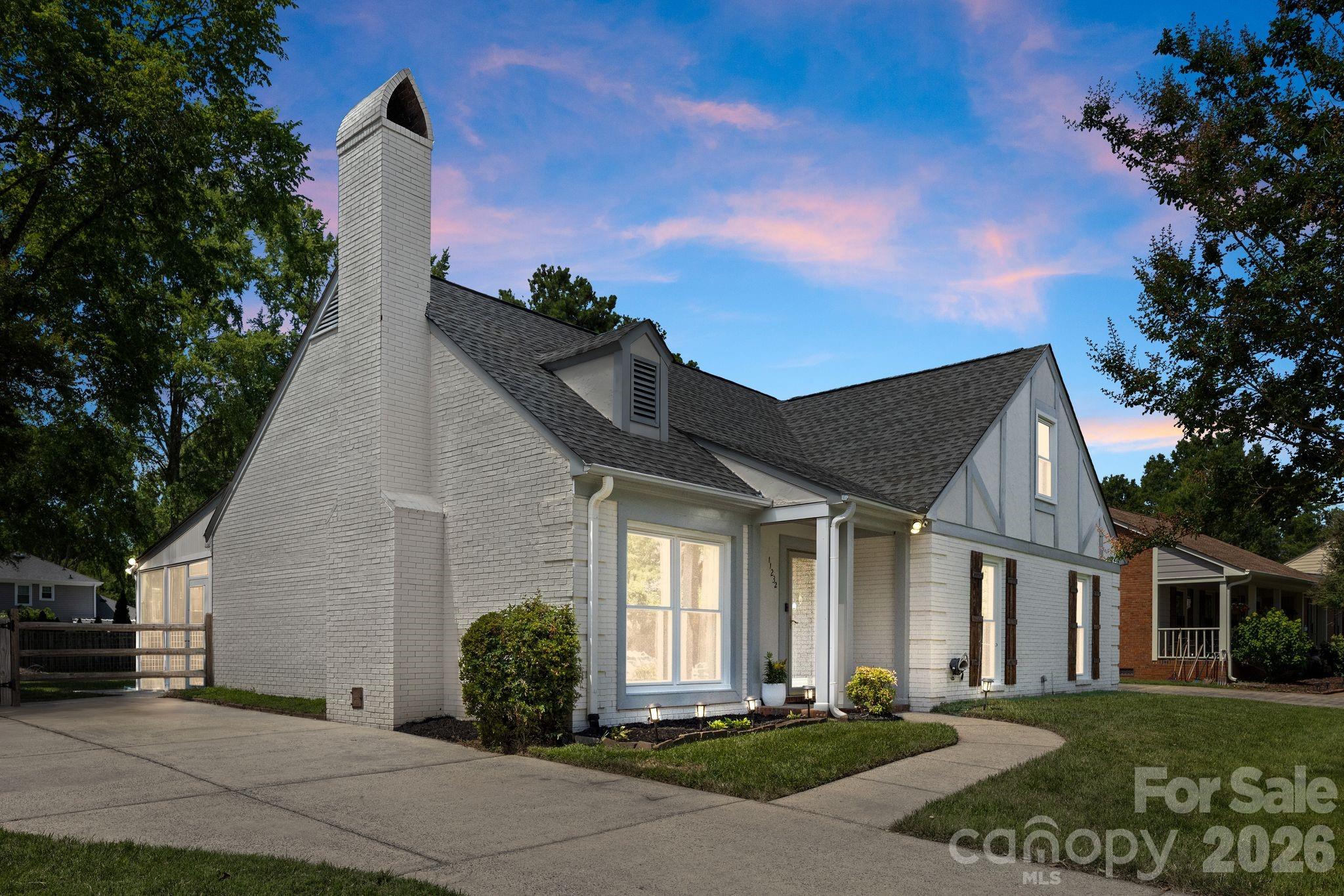 11232 Coachman Circle — Charlotte