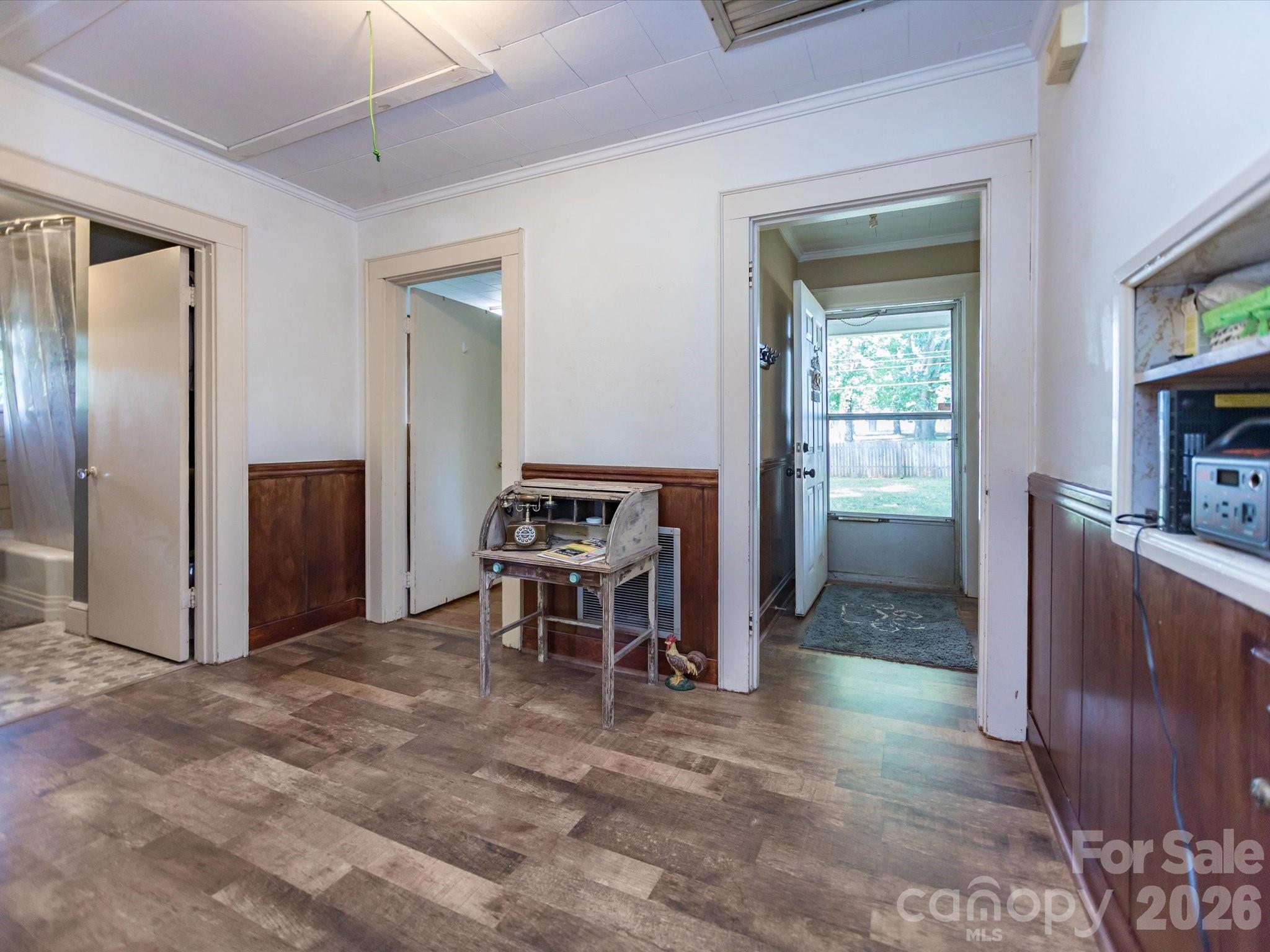 2111 Emmanuel Church Road — Conover