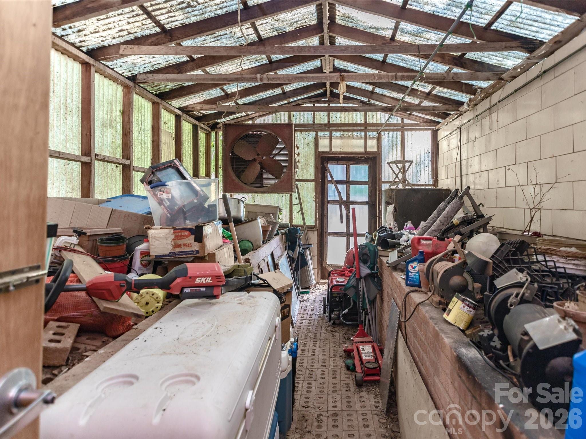 2111 Emmanuel Church Road — Conover