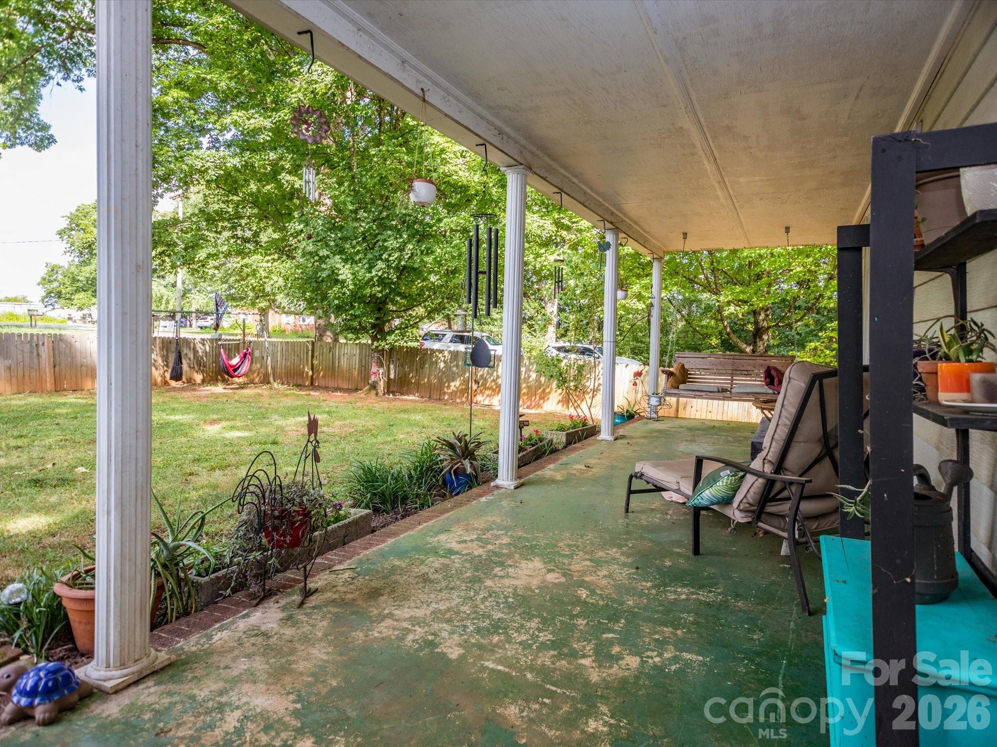 2111 Emmanuel Church Road — Conover