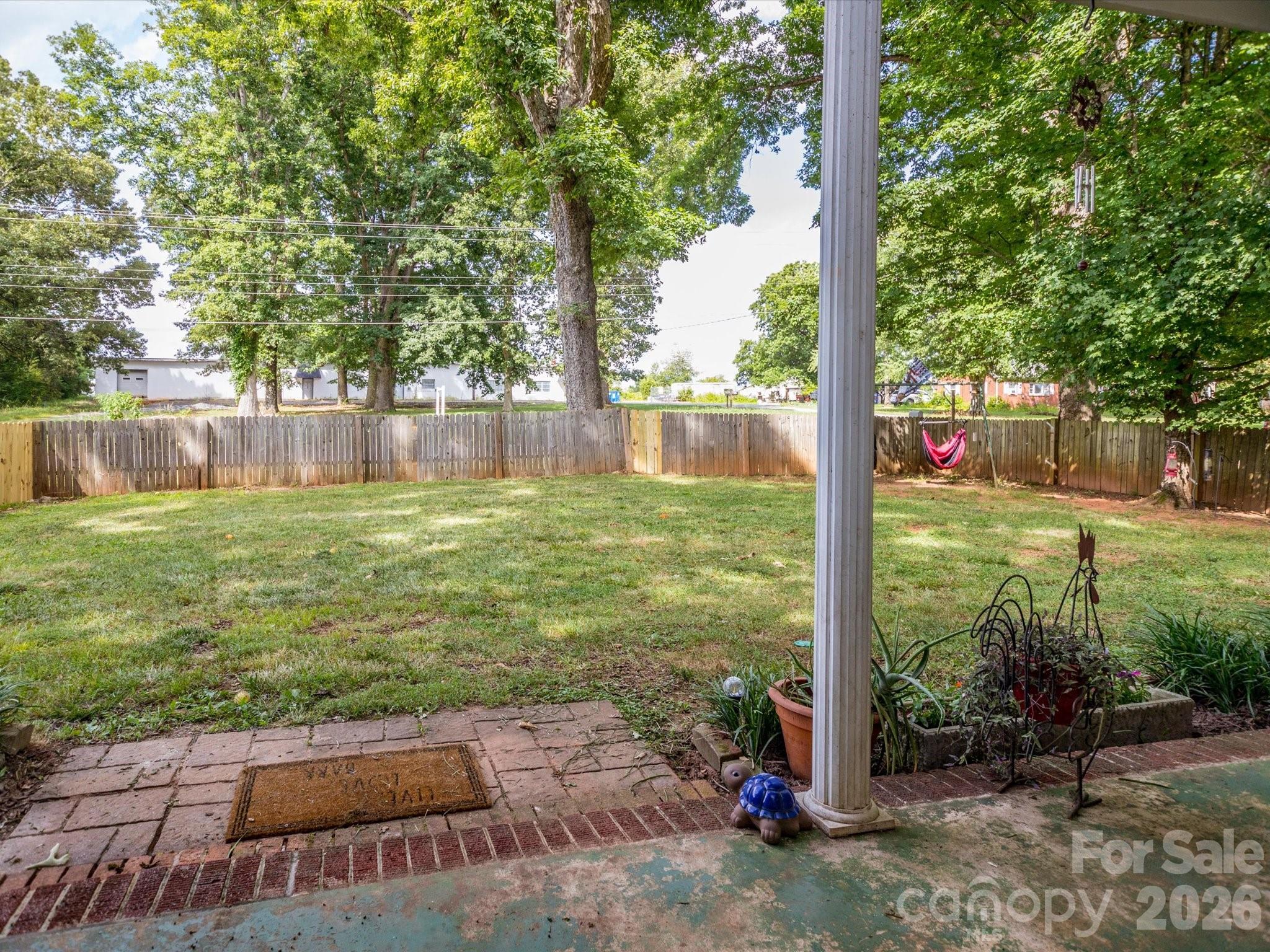 2111 Emmanuel Church Road — Conover