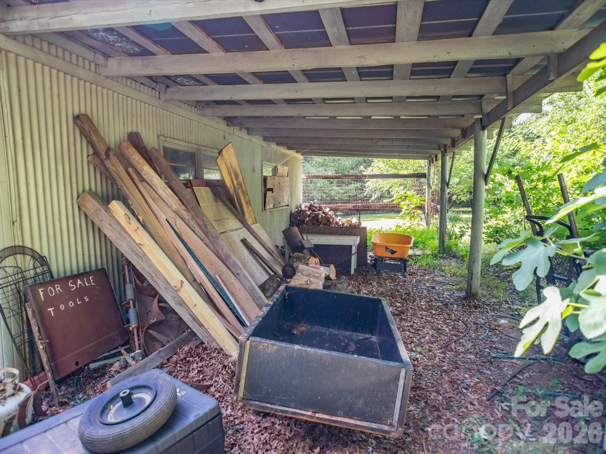 2111 Emmanuel Church Road — Conover