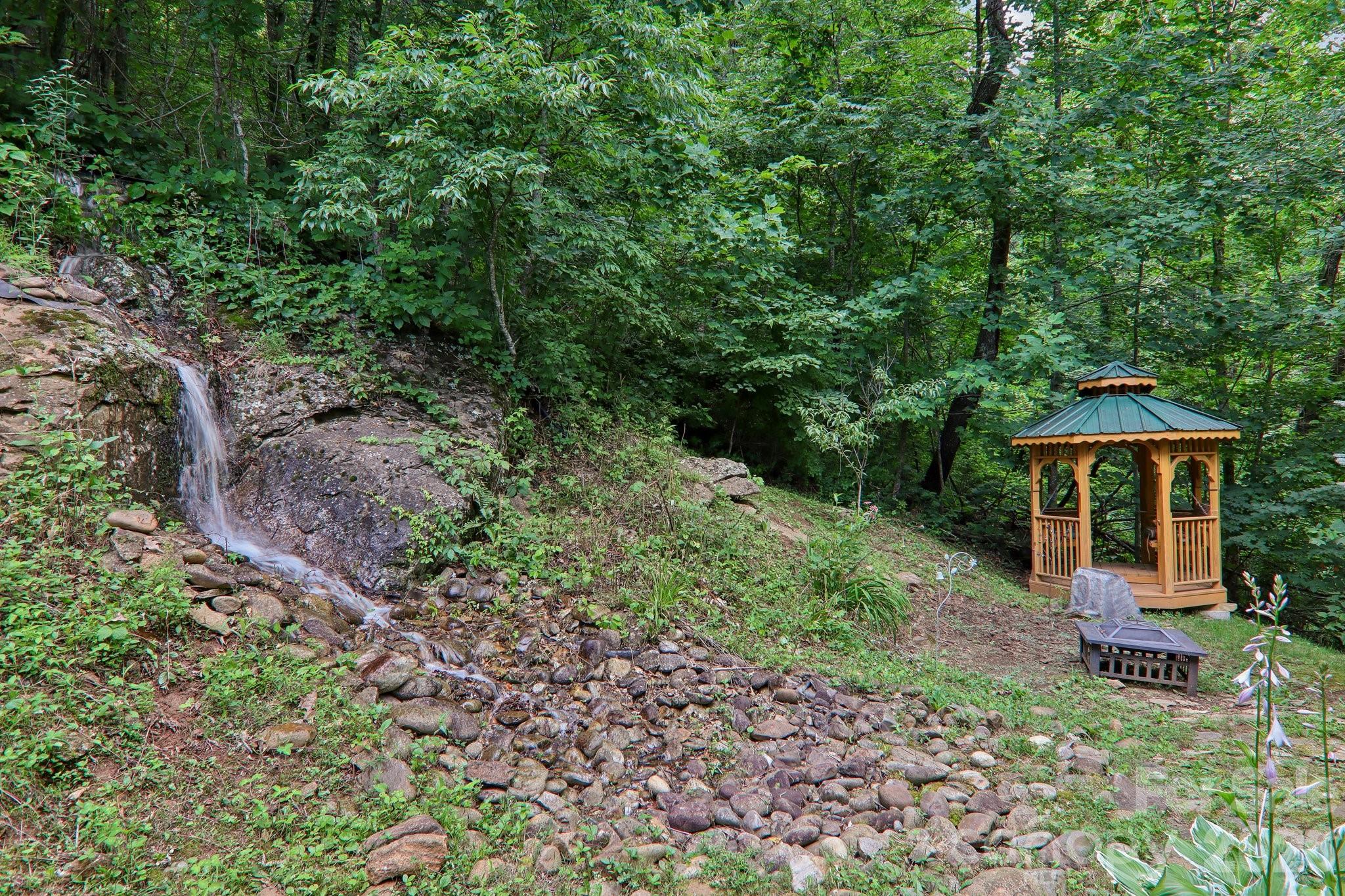 1250 Cobblestone Drive — Waynesville