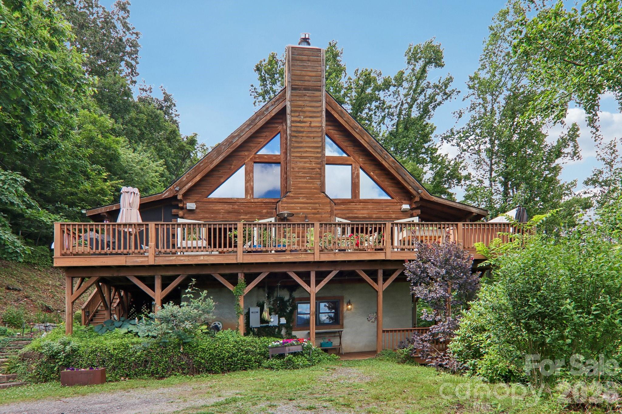 1250 Cobblestone Drive — Waynesville