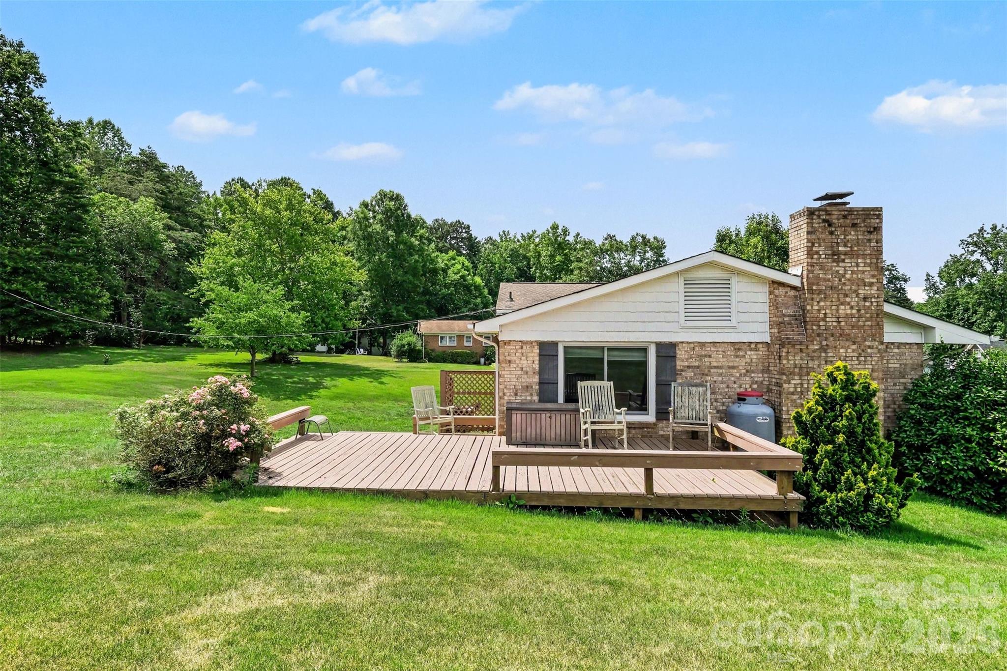 7107 Rolling Hills Drive — Sherrills Ford