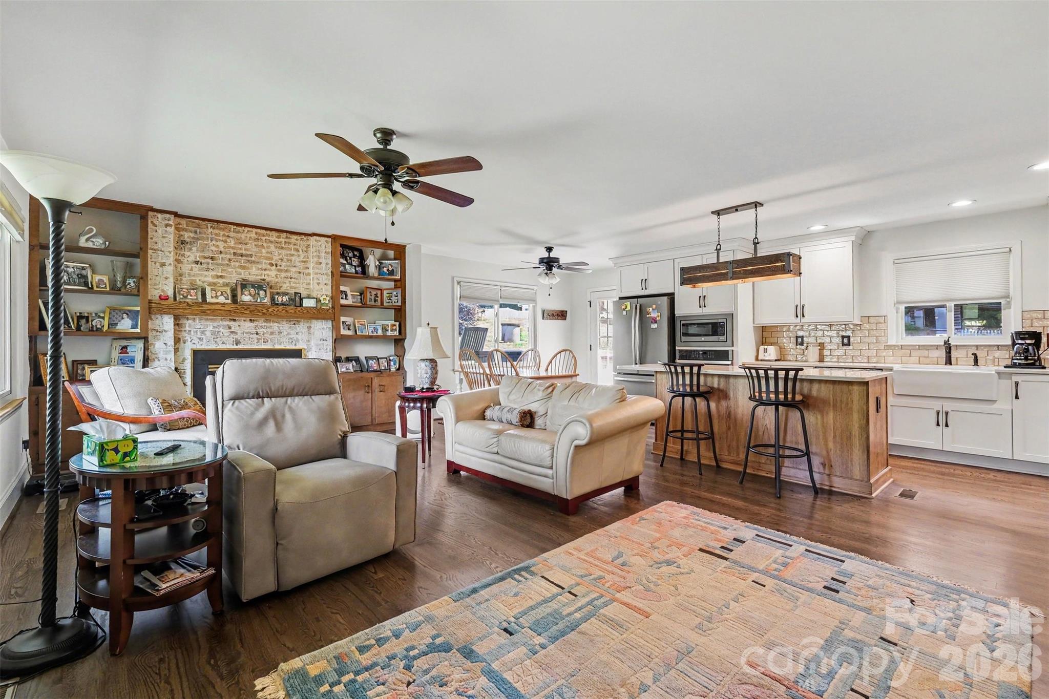 7107 Rolling Hills Drive — Sherrills Ford