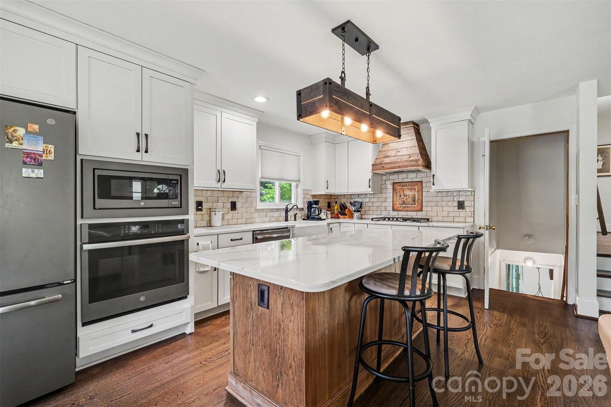 7107 Rolling Hills Drive — Sherrills Ford