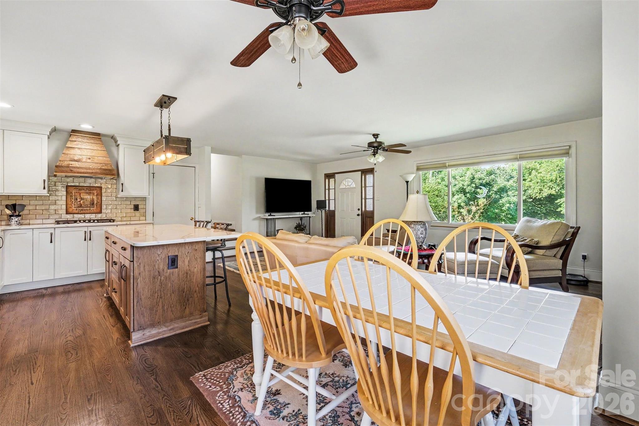 7107 Rolling Hills Drive — Sherrills Ford