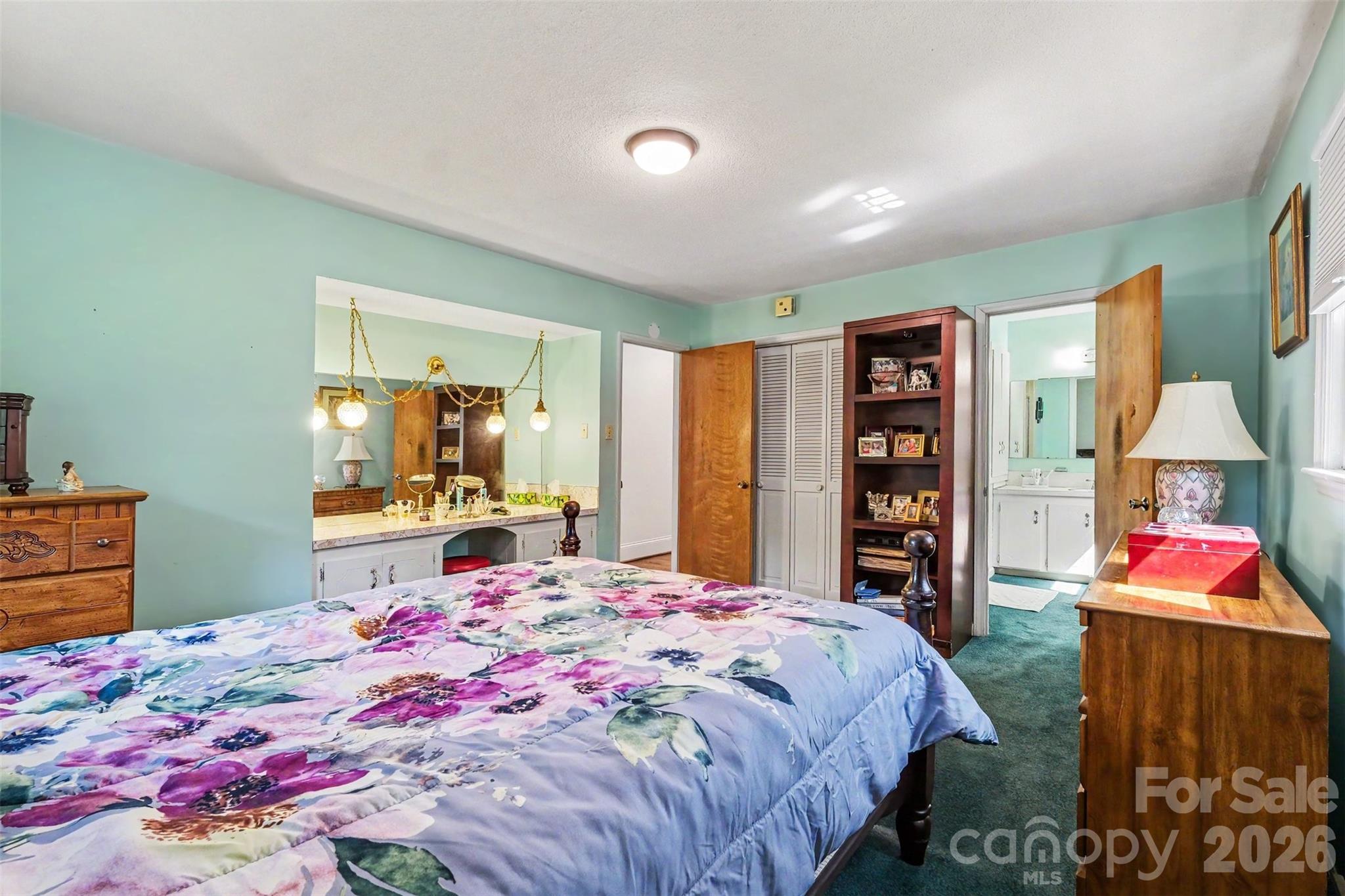 7107 Rolling Hills Drive — Sherrills Ford
