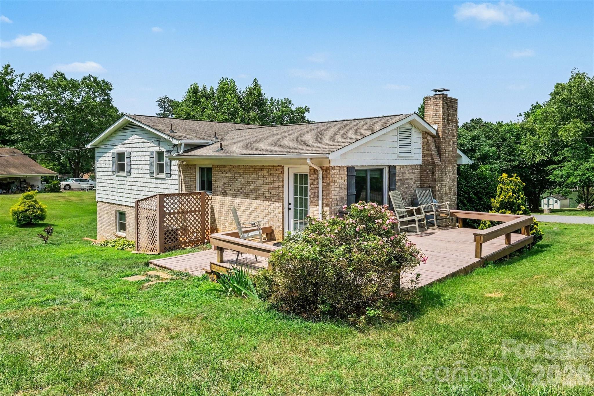 7107 Rolling Hills Drive — Sherrills Ford
