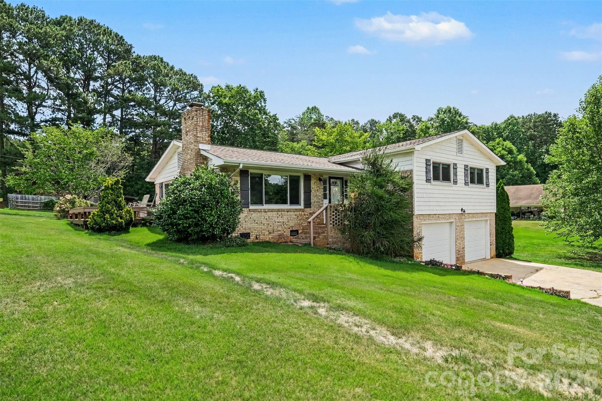 7107 Rolling Hills Drive — Sherrills Ford