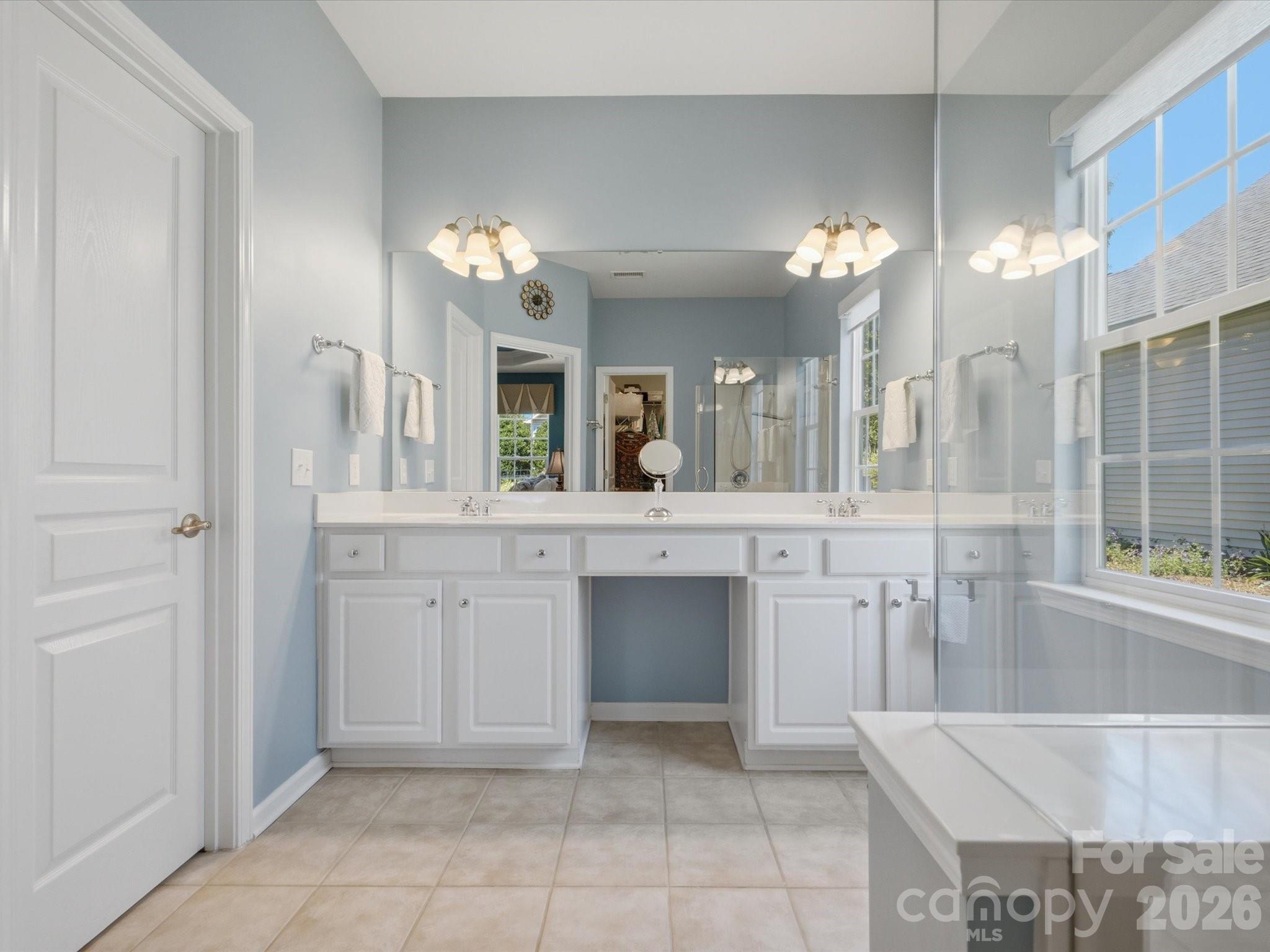 6747 Fieldstone Manor Drive — Matthews