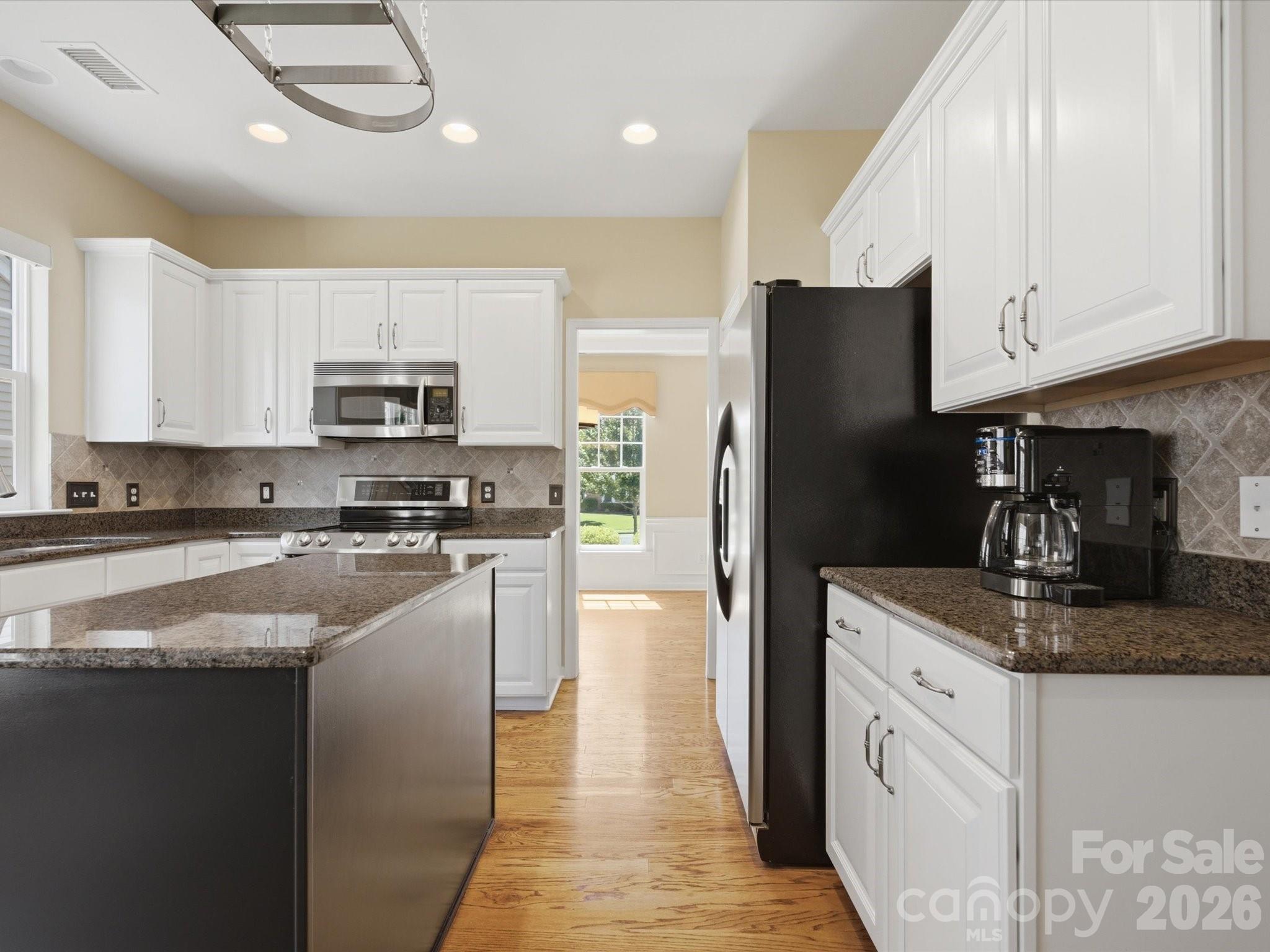 6747 Fieldstone Manor Drive — Matthews