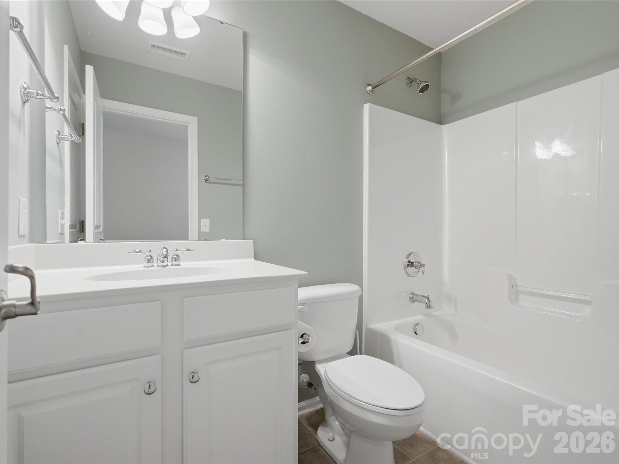 6747 Fieldstone Manor Drive — Matthews