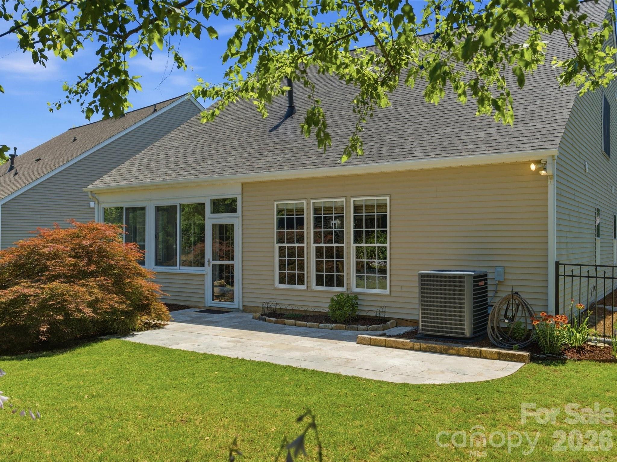 6747 Fieldstone Manor Drive — Matthews