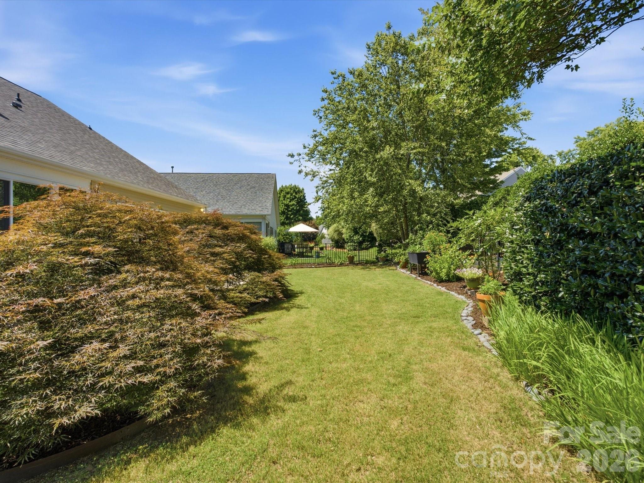6747 Fieldstone Manor Drive — Matthews