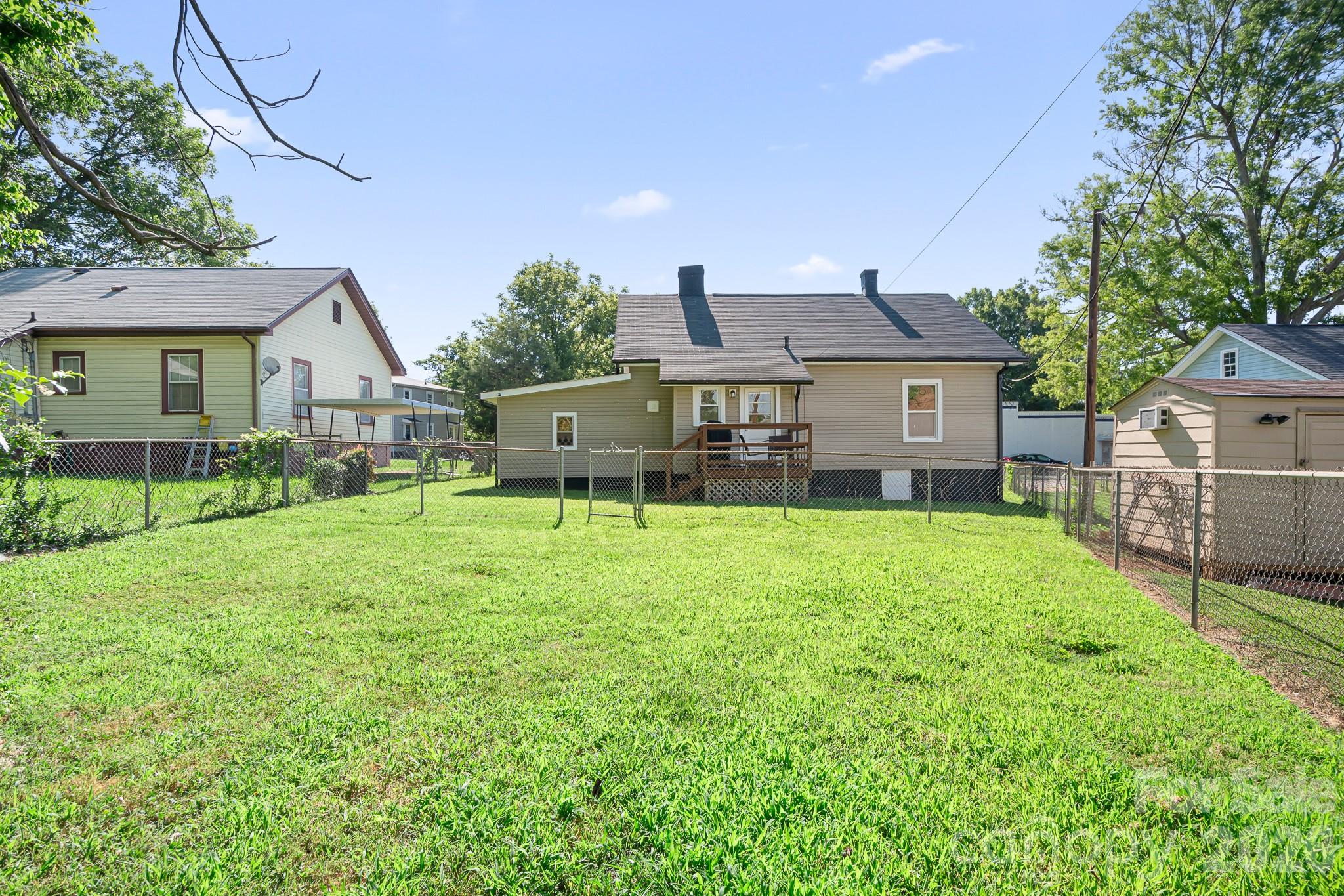 102 Madora Street — Mount Holly
