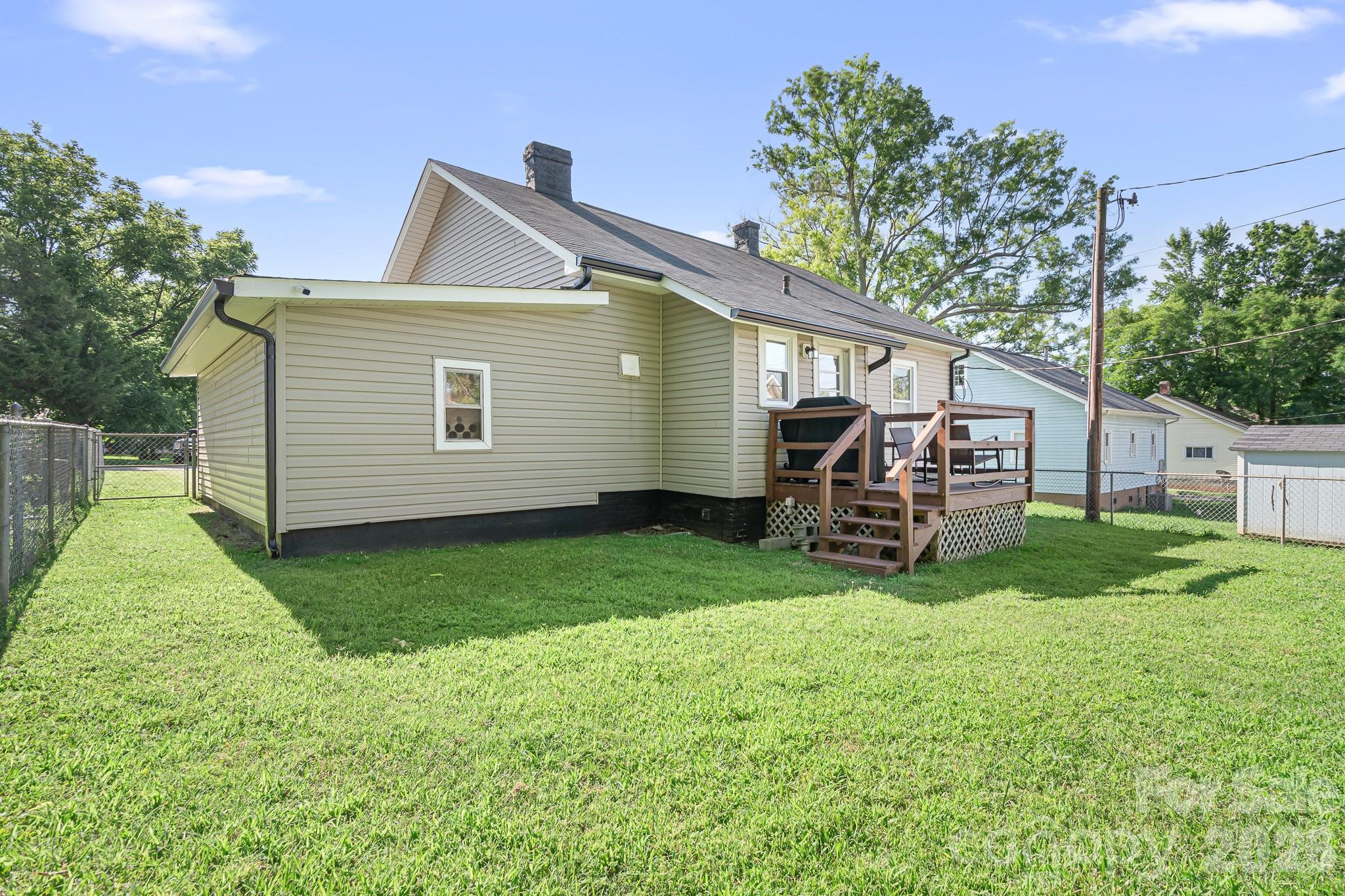 102 Madora Street — Mount Holly