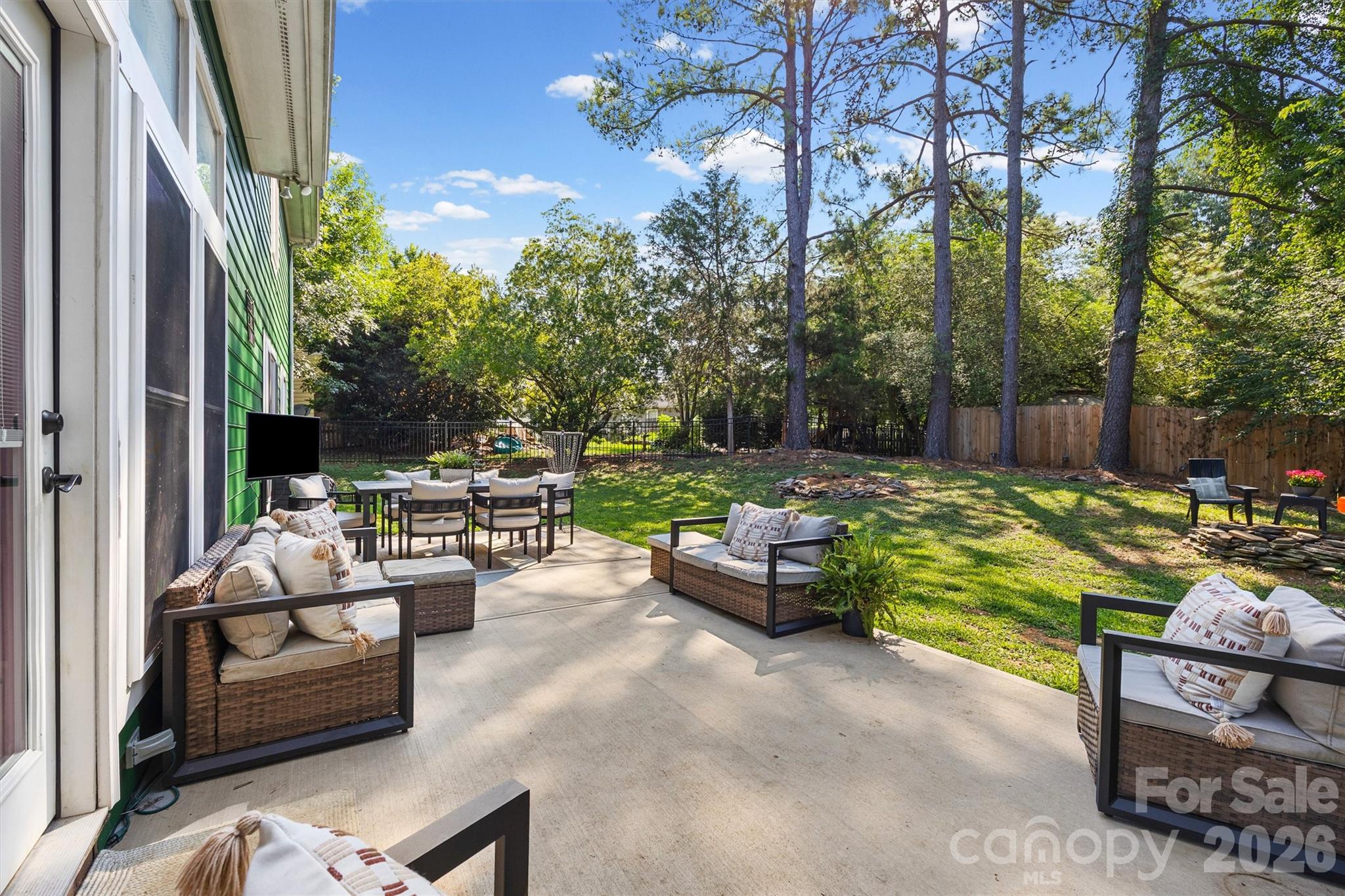 12210 Landing Green Drive — Charlotte