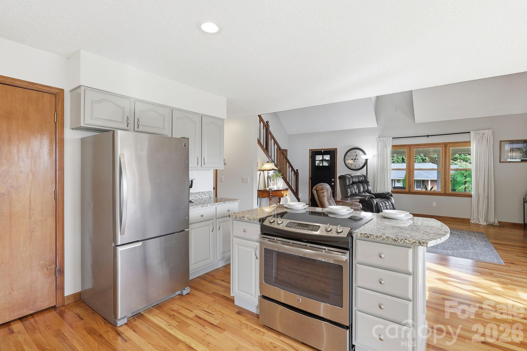 73 Rivercrest Court — Canton