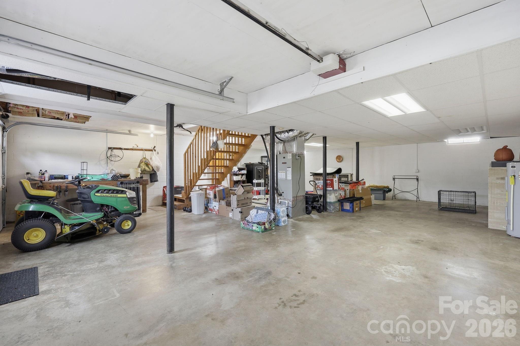 73 Rivercrest Court — Canton